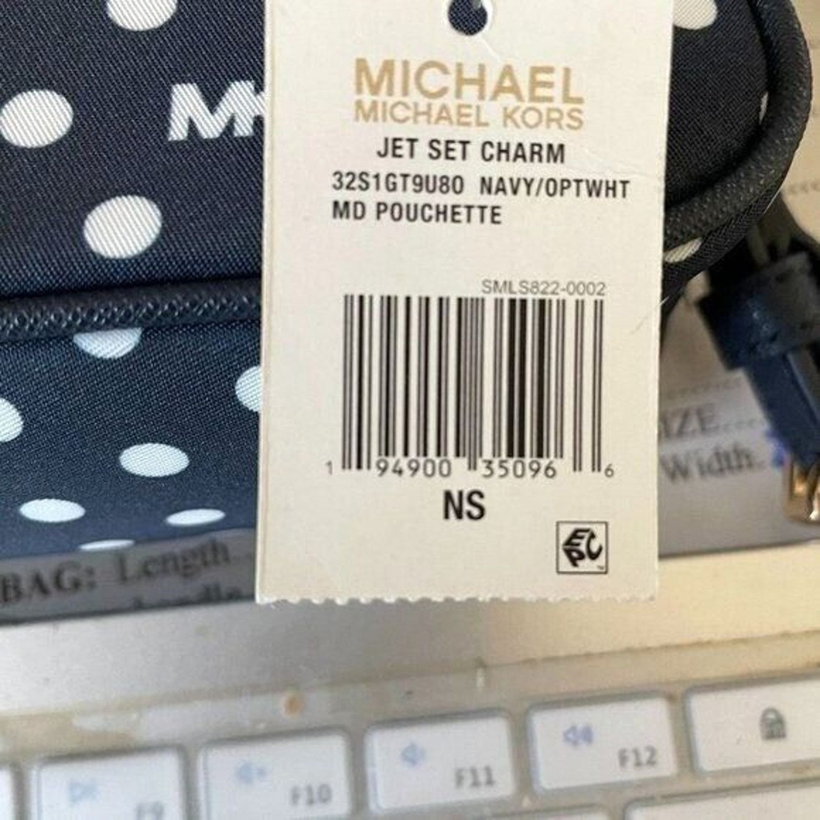 Michael Kors Michael Kors Signature Pouchette NWT Size ONE SIZE - 10 Thumbnail