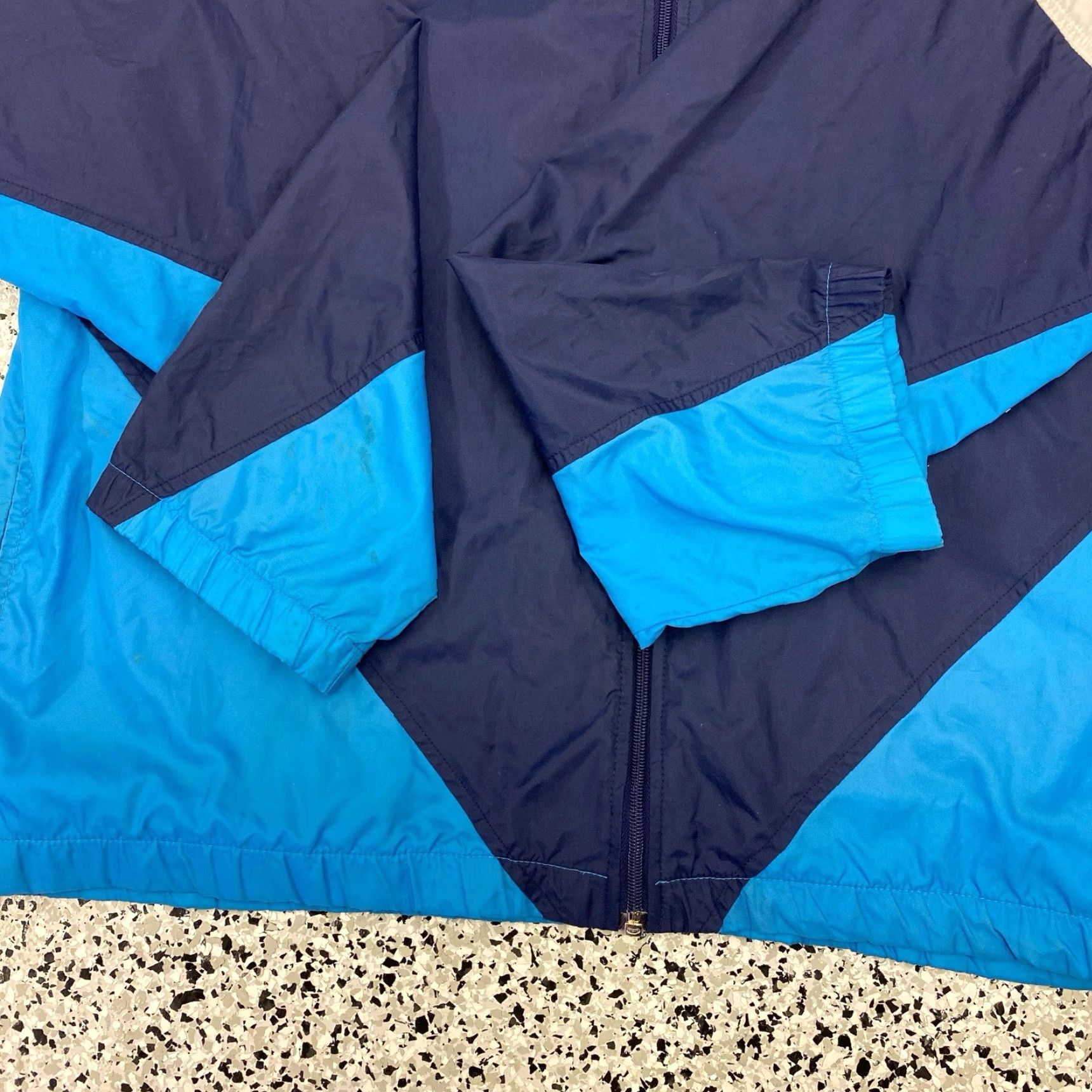Nike VINTAGE Nike Jacket Windbreaker 90s White Blue L Mens Large Size US L / EU 52-54 / 3 - 3 Thumbnail