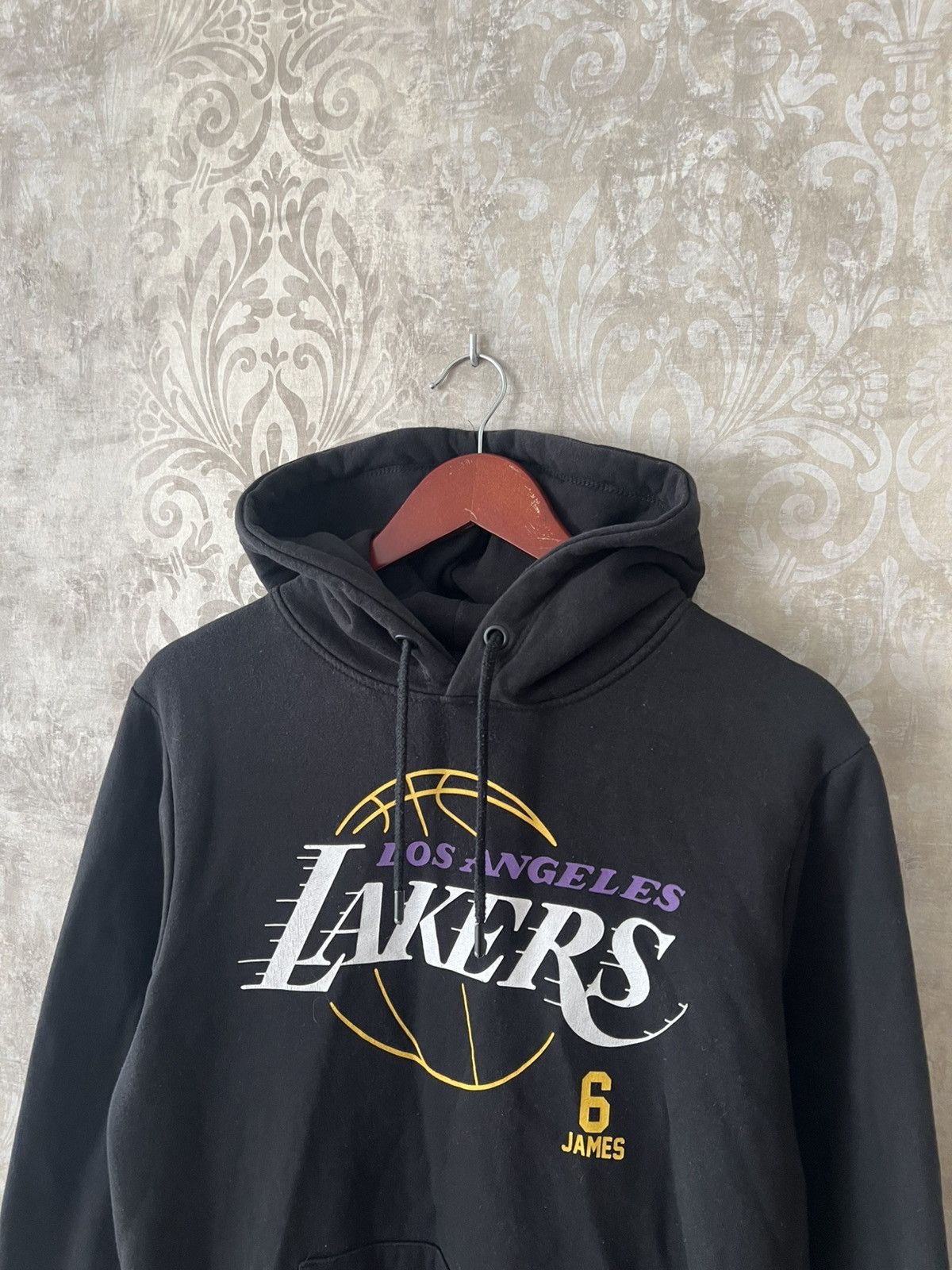 NBA NBA Los Angeles Lakers No6 James Hoodie Size US S / EU 44-46 / 1 - 2 Thumbnail