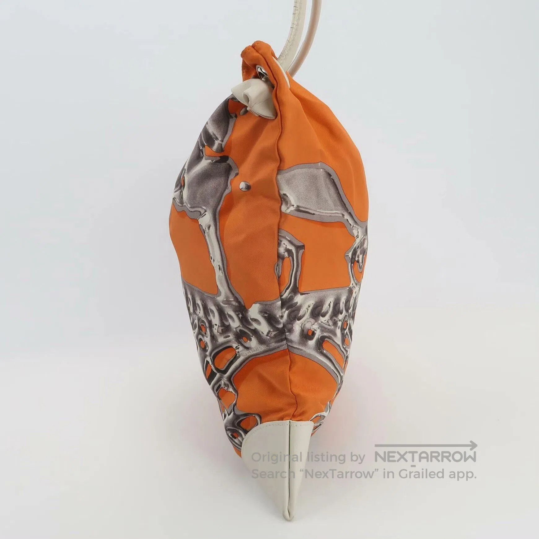 Hermes Hermes Silkycity Orange Scarf Bag. Size ONE SIZE - 3 Thumbnail