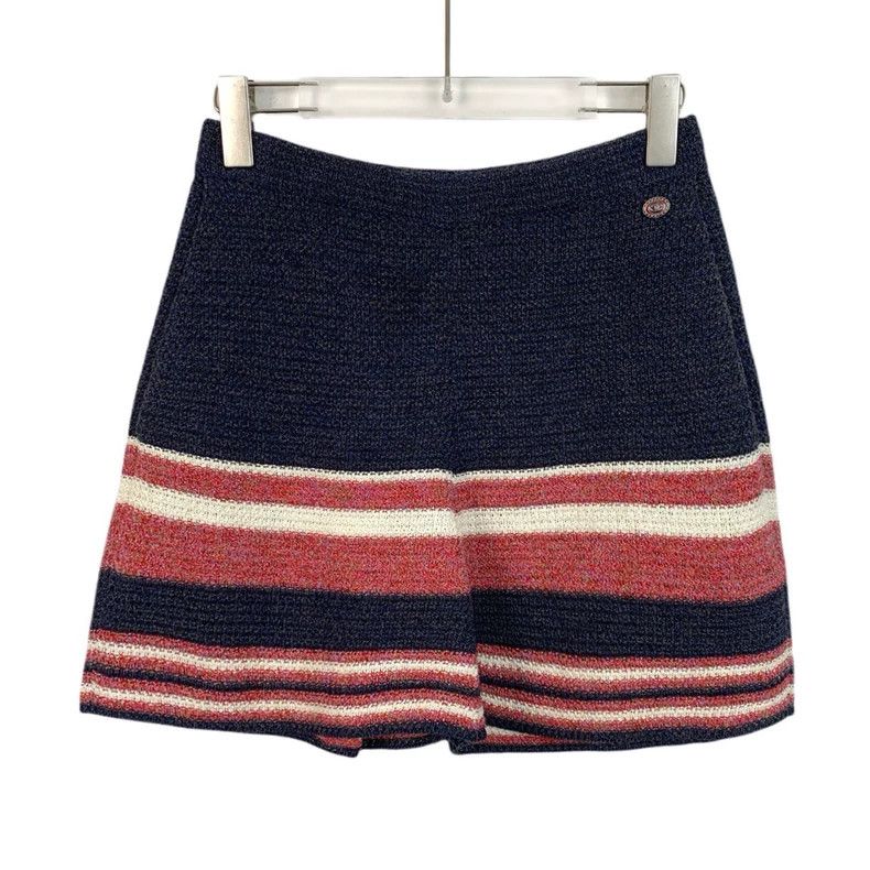 Chanel Chanel Striped Knit Casual Shorts Size 34-dmc Size US 34 / EU 50 - 1 Thumbnail