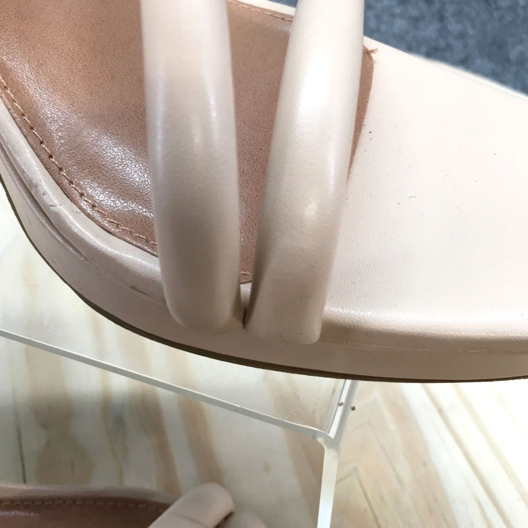 Dolce Vita Dolce Vita Heels Womens 10 Pyro Platform Beige Faux Leather Embossed Block Shiny Vintage: No Size US 10 / IT 40 - 4 Thumbnail