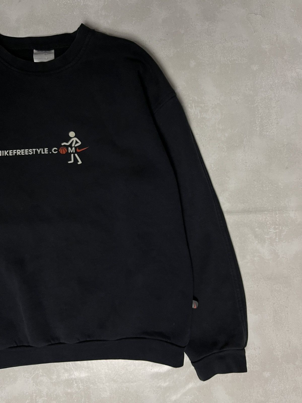 Nike × Vintage Vintage 00s Nike Center Logo Sweatshirt Size US XL / EU 56 / 4 - 4 Thumbnail