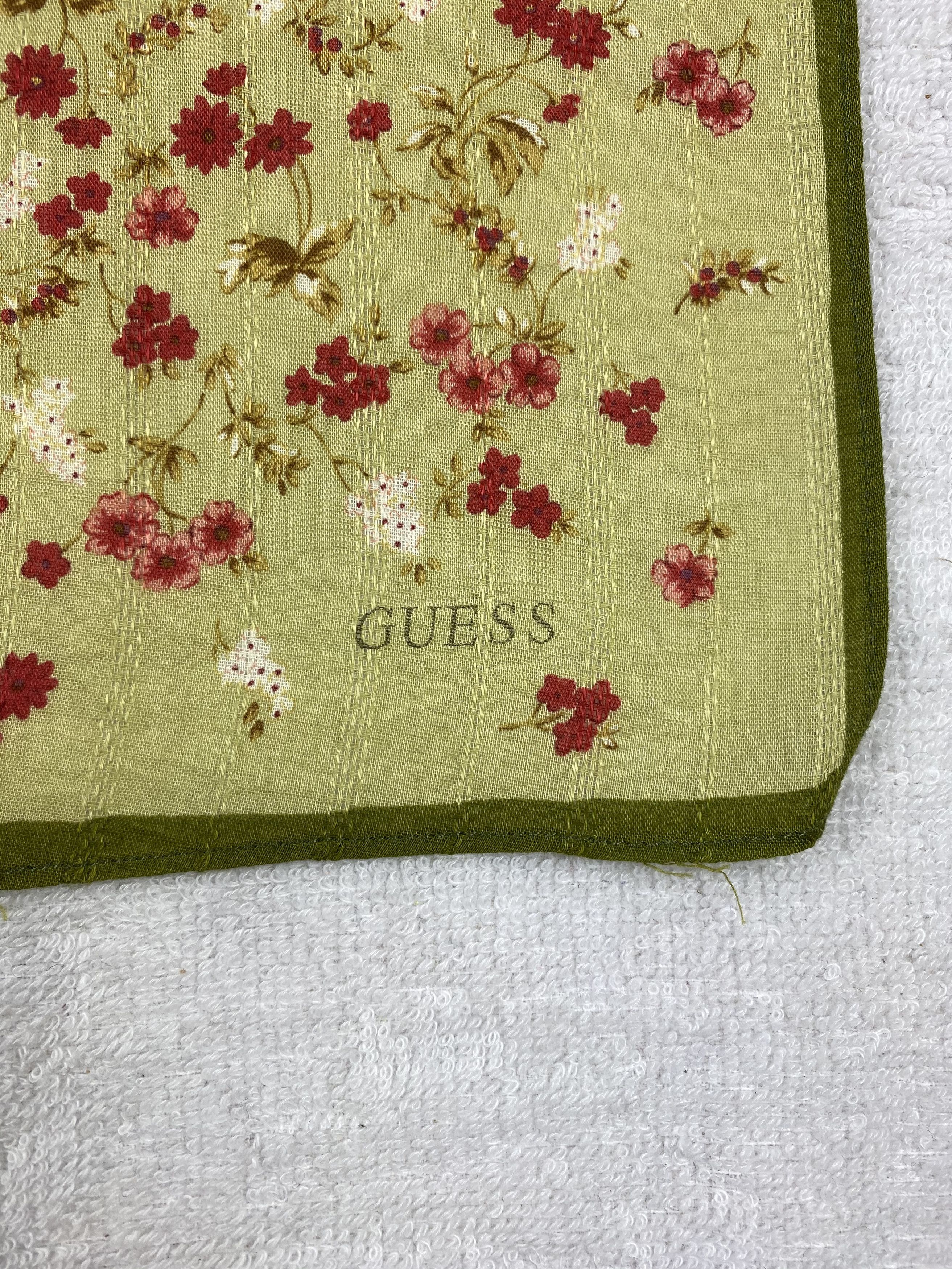 Guess Guess Handkerchief / Bandana / Neckerchief Size ONE SIZE - 5 Thumbnail