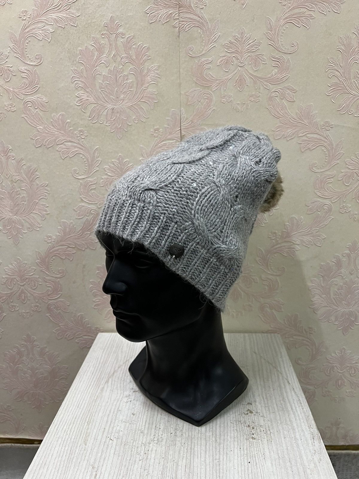 Vintage Roxy Surf Style Crochet Beanie Hats Size ONE SIZE - 3 Thumbnail