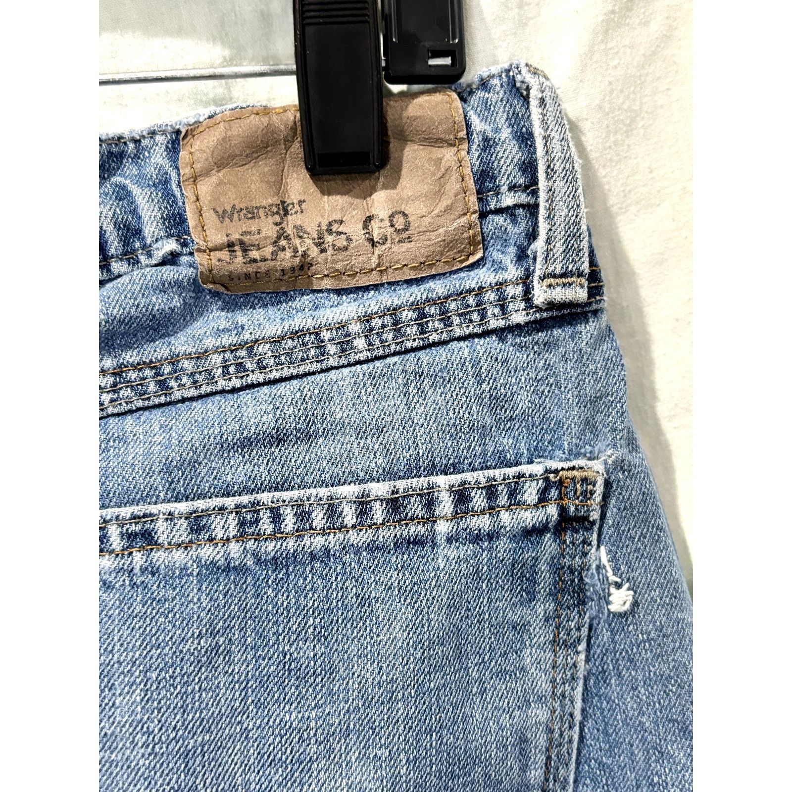 Wrangler WRANGLER Relaxed Boot Medium Wash Jeans Sz 33/32 Size US 33 - 5 Thumbnail