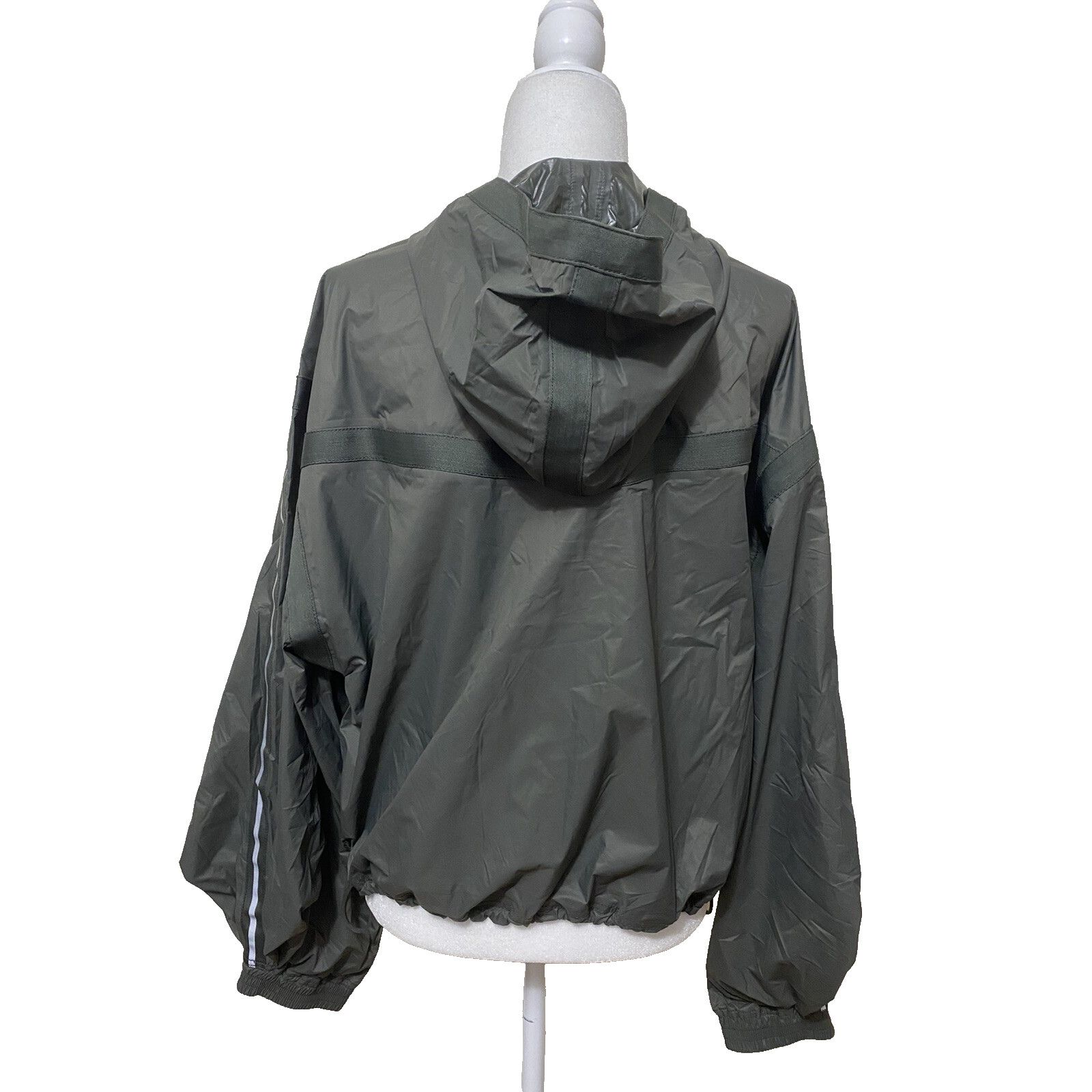 Free People Free People Movemt sport jacket size M new withut tagA003000 Size M / US 6-8 / IT 42-44 - 2 Thumbnail