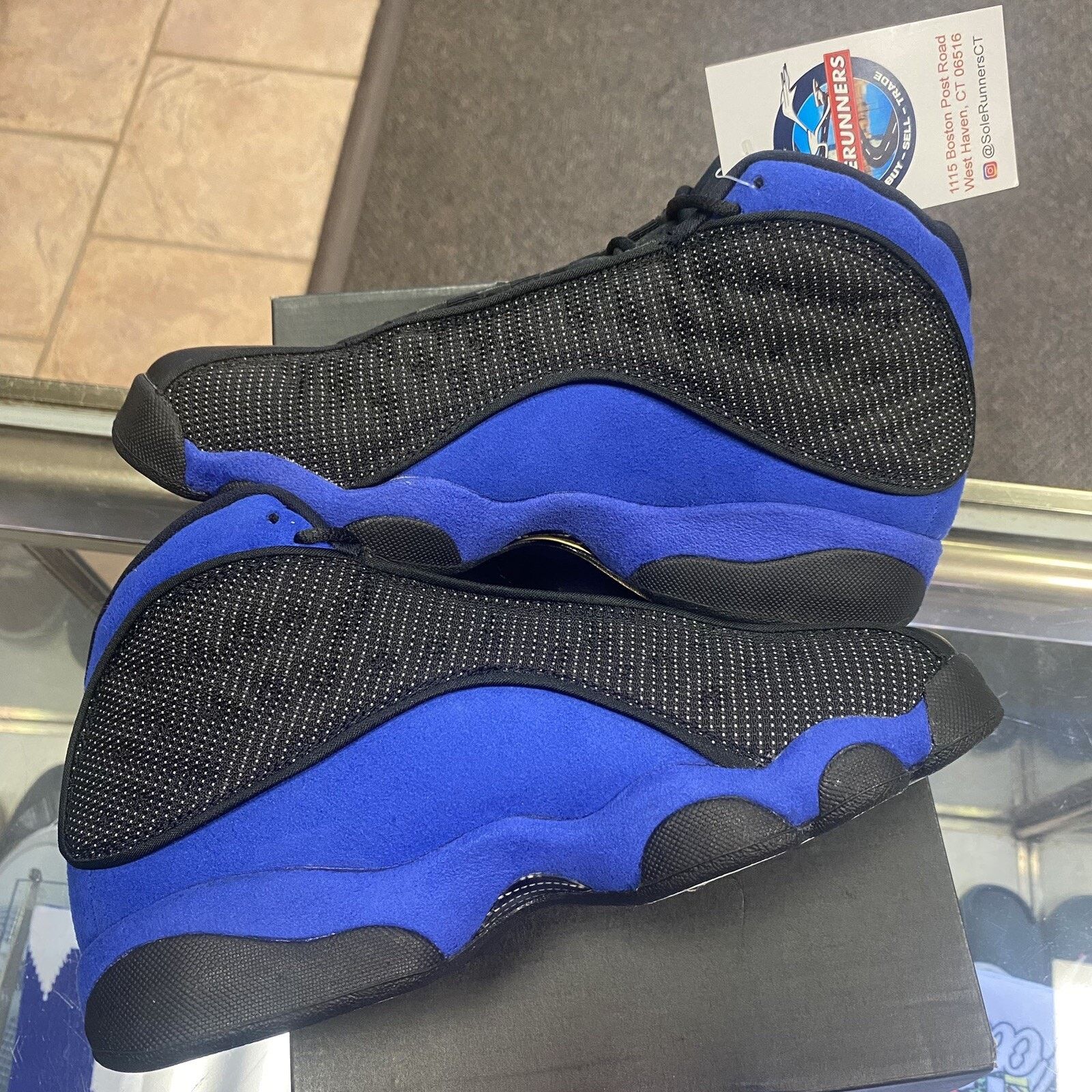 Jordan Brand Air Jordan 13 Retro Mid Hyper Royal - SIZE 6y Brand New Size US 6 / EU 39 - 2 Thumbnail