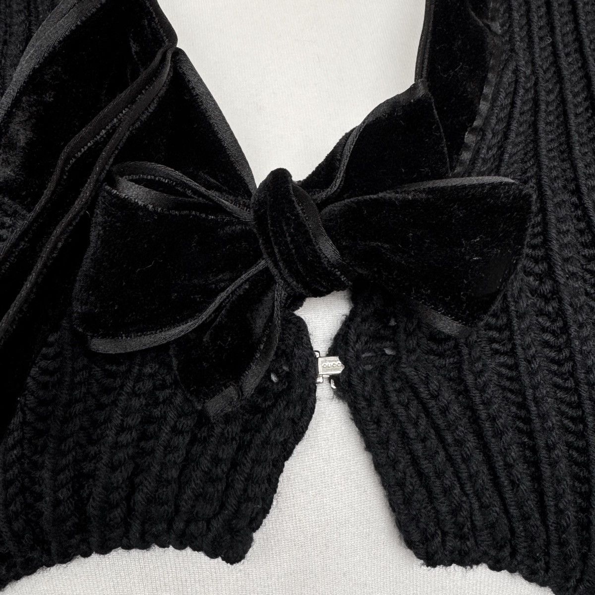 Gucci × Tom Ford Tom Ford for Gucci 90s Runway Cropped Knit sweater Size S / US 4 / IT 40 - 3 Thumbnail
