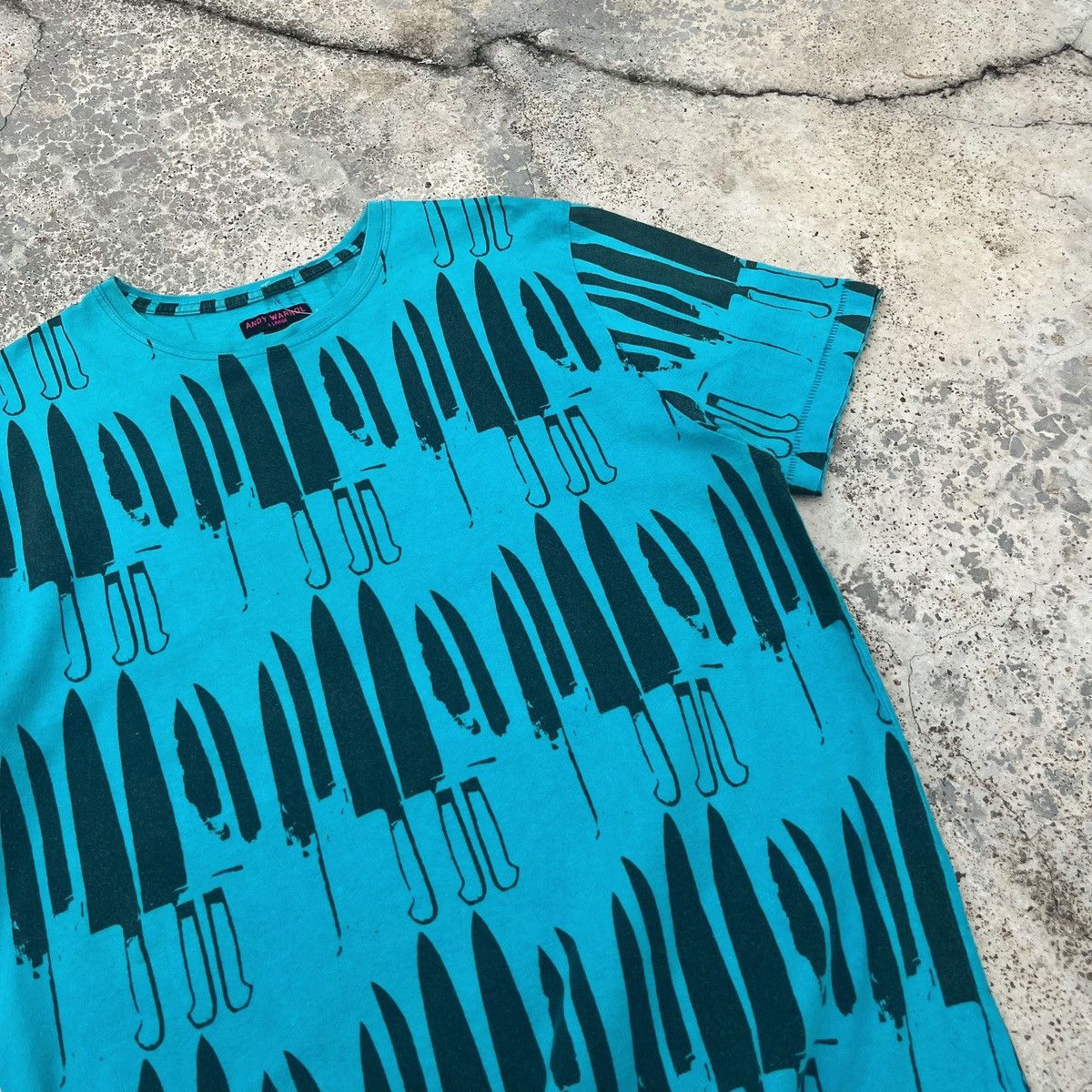 Andy Warhol Vintage Y2K Andy Warhol AOP Art Knives Design Tee Size US M / EU 48-50 / 2 - 3 Thumbnail