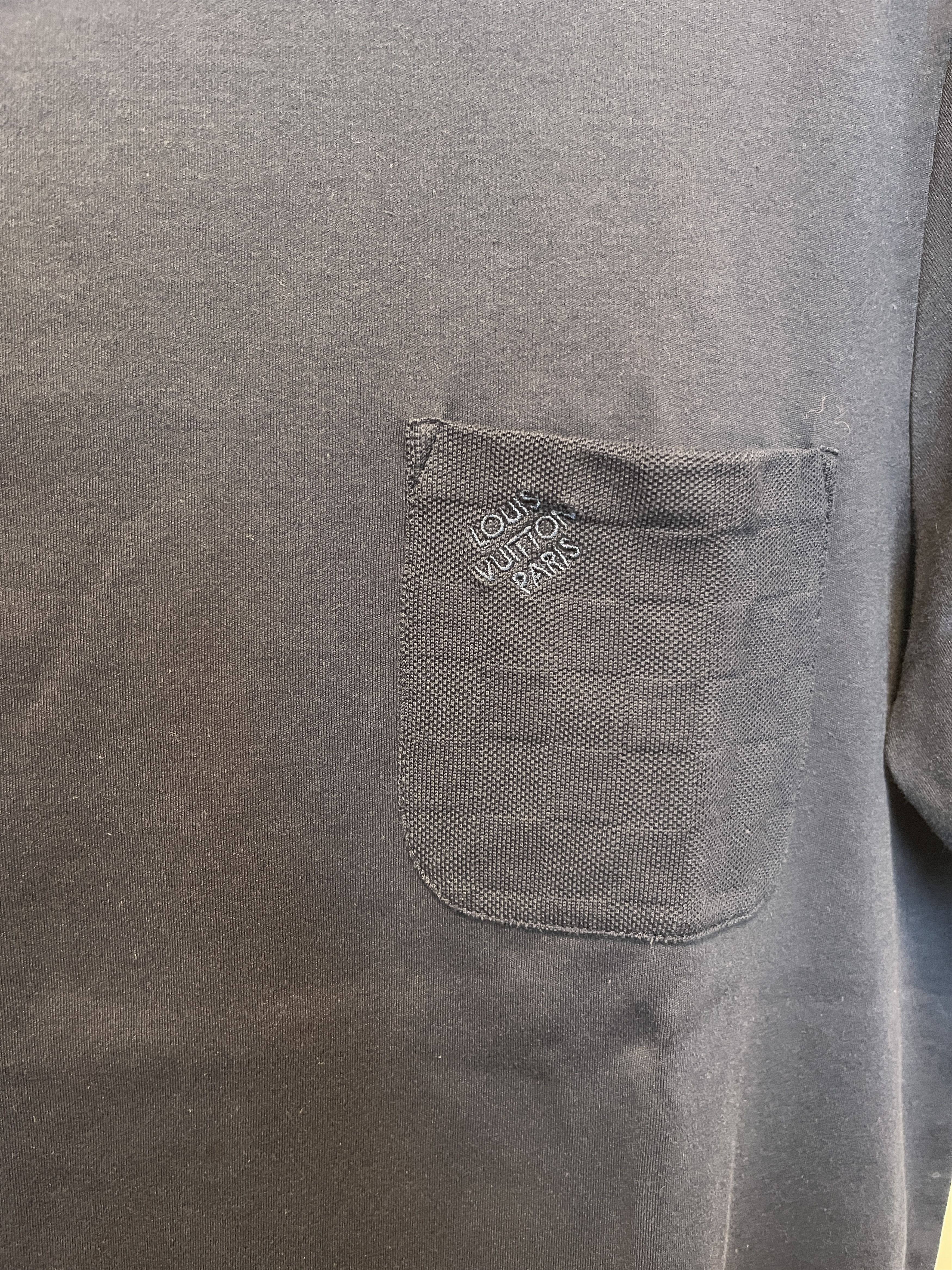 Louis Vuitton LOUIS VUITTON DAMIER POCKET TEE Size US L / EU 52-54 / 3 - 3 Thumbnail