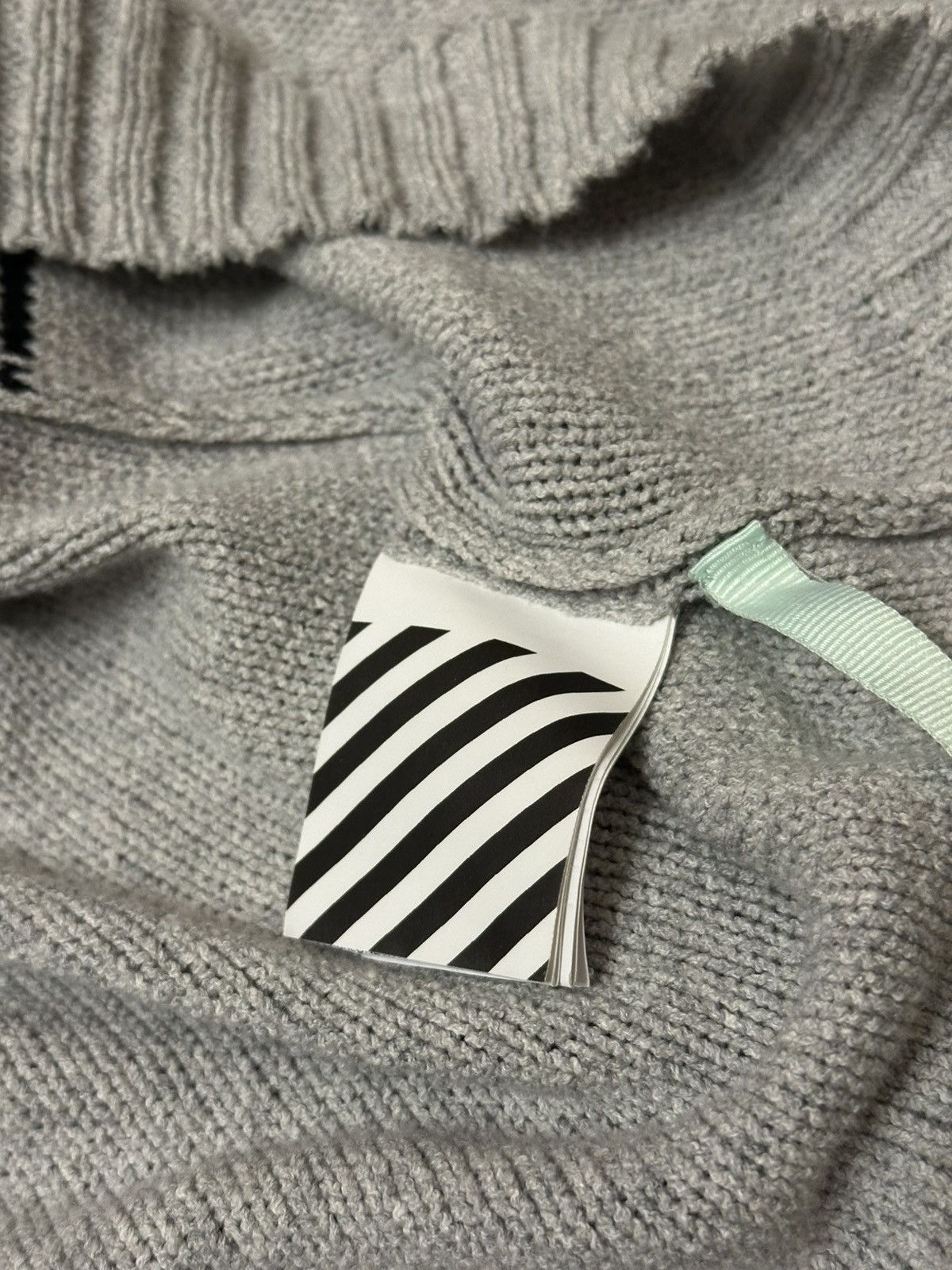 Off-White Off-White Distressed Logo Intarsia Wool Sweater Grey Size M Size US M / EU 48-50 / 2 - 7 Thumbnail