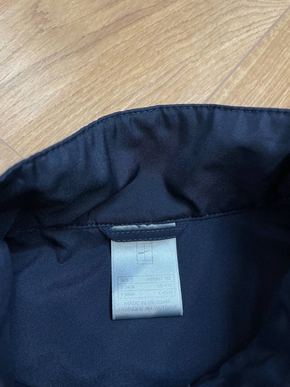 Nike Vintage Nike Court 90’s Y2K Style Drill Nylon Jacket Bomber Size US S / EU 44-46 / 1 - 8 Thumbnail