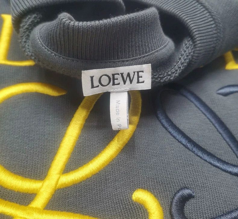 Loewe Loewe Letter Logo embroidered round neck long sleeve sweat Size US M / EU 48-50 / 2 - 2 Thumbnail