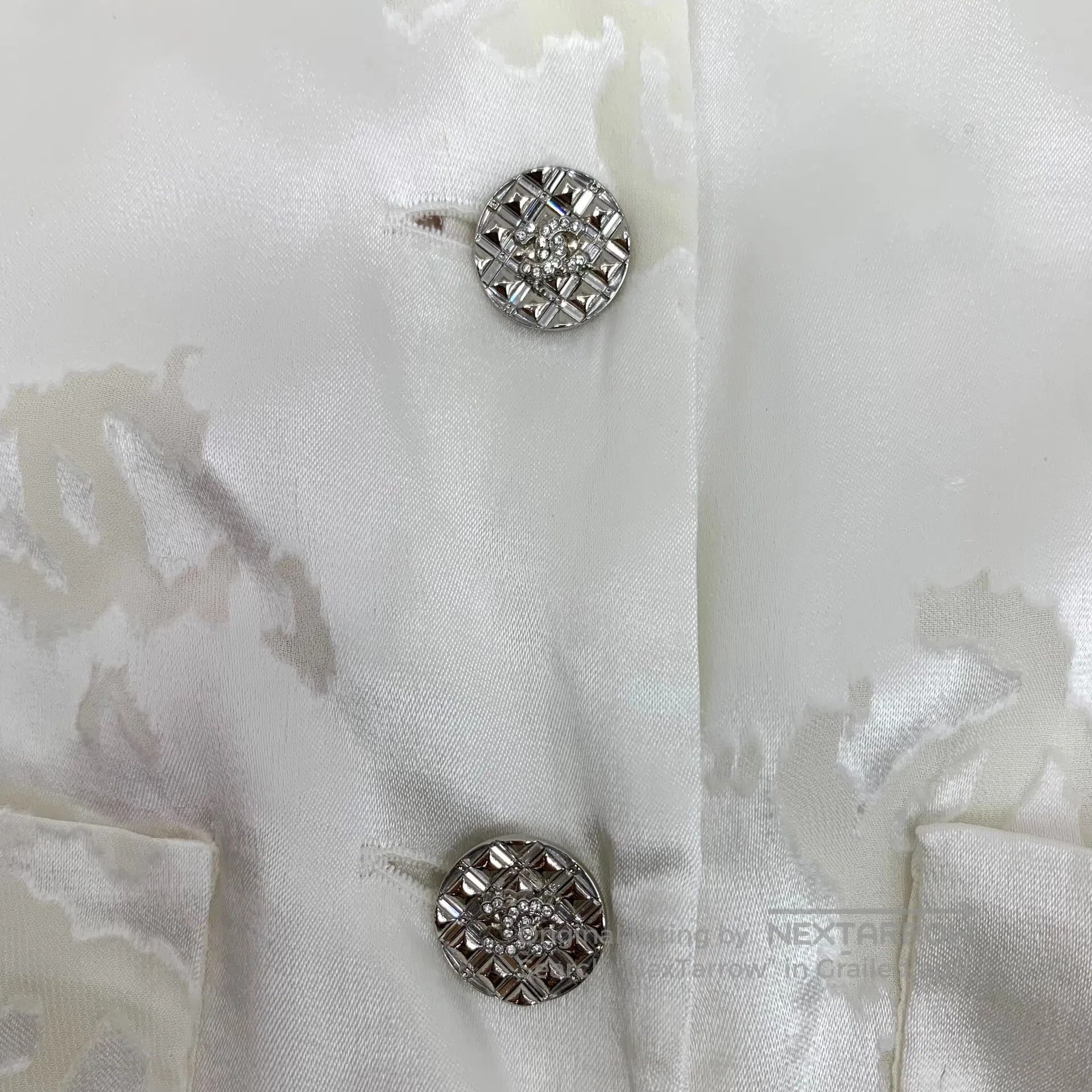 Chanel Chanel Beige Logo Jacquard Silk Collar Single-breasted Lon Size XXS / US 00 / IT 34 - 5 Thumbnail