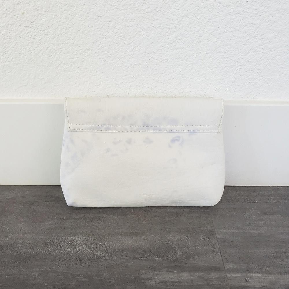 Forever 21 White Gold Studded F21 Mini Clutch Size ONE SIZE - 2 Thumbnail