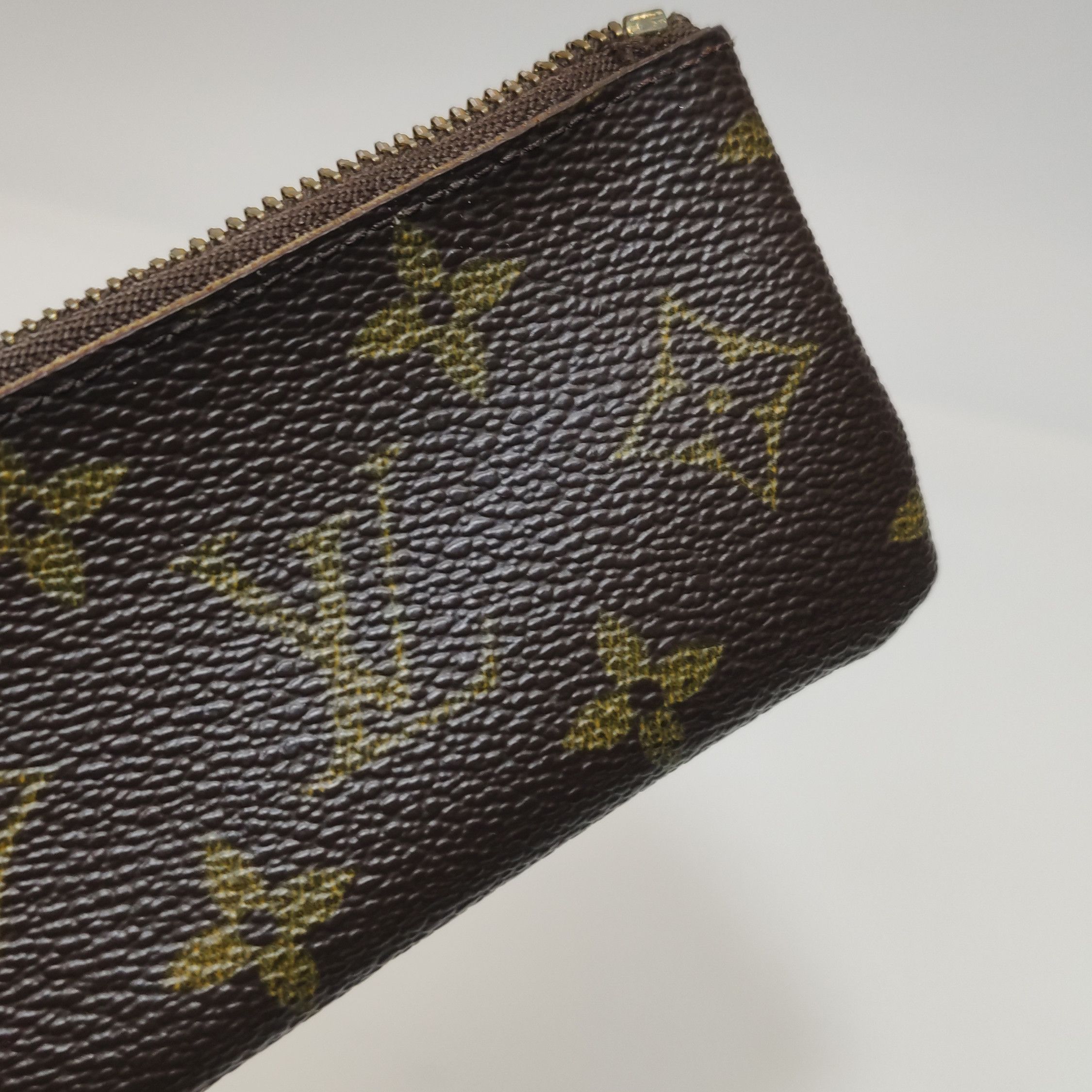 Louis Vuitton Louis Vuitton (LV) Monogram Print Zipper Coin Purse -y2506 Size ONE SIZE - 7 Thumbnail