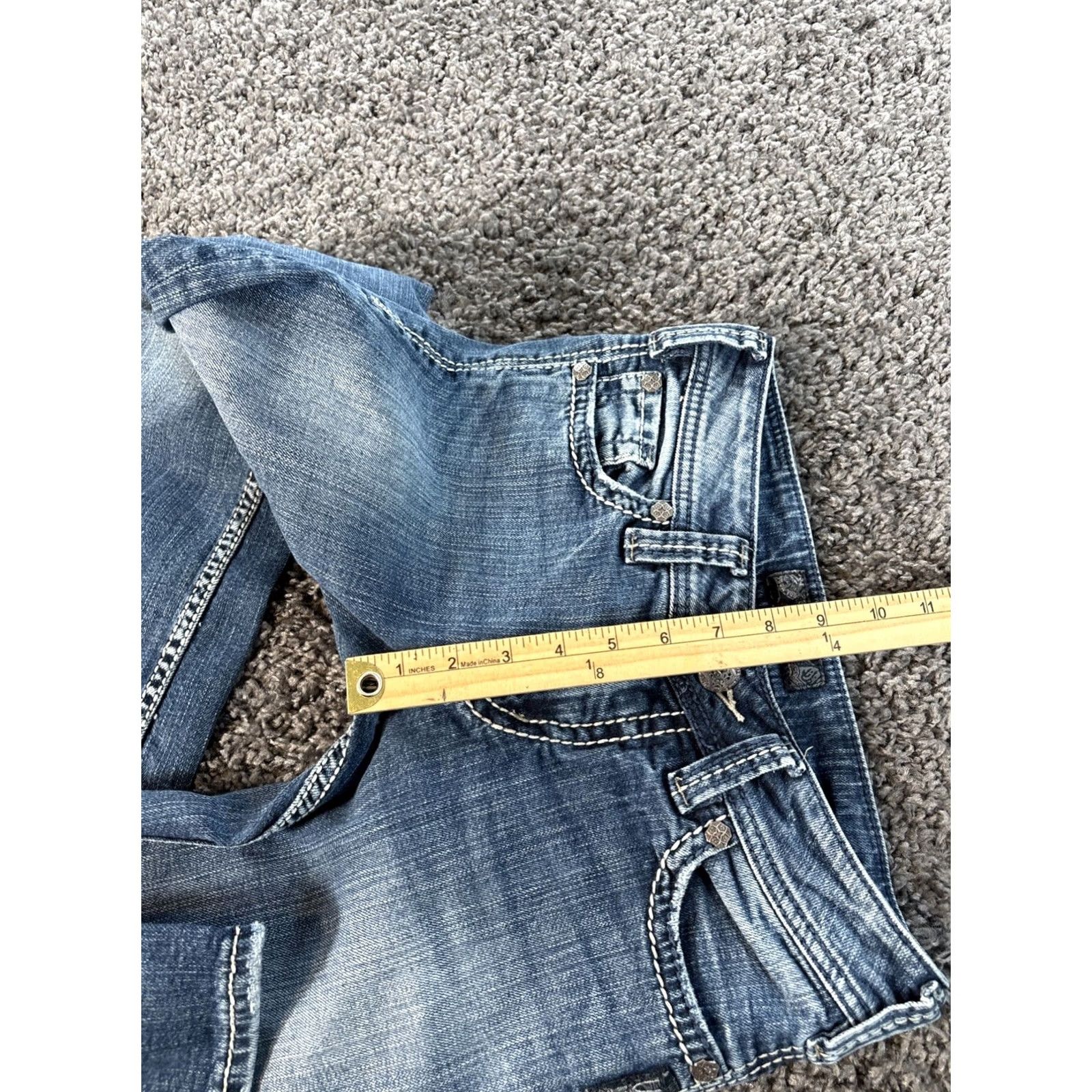 Silver Jeans Co. VINTAGE Silver Jeans Suki Jeans Womens 26x28 Low Rise Light Wash Contrast Stitch Y2K Bootcut Womens Bohemian Blue 26 28 Inseam Mens? Size 26" / US 2 / IT 38 - 5 Thumbnail