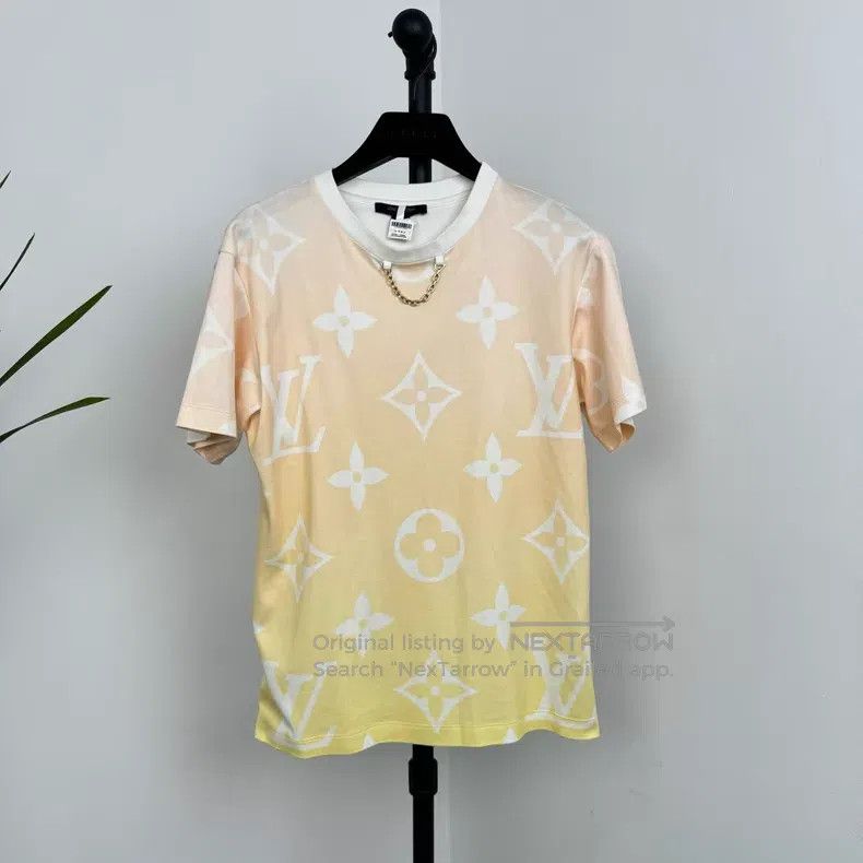 Louis Vuitton Louis Vuitton Graduated print chain crew neck short sleeve Size XS / US 0-2 / IT 36-38 - 1 Thumbnail