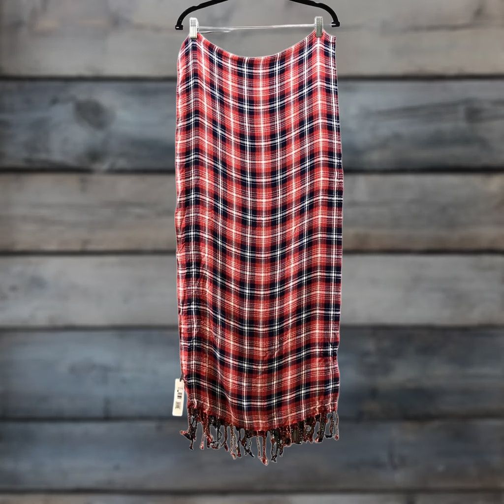 Nordstrom Nordstrom Sole Society Scarf Red Plaid Fringe Lightweight Rayon Shawl Womens Size ONE SIZE - 1 Thumbnail