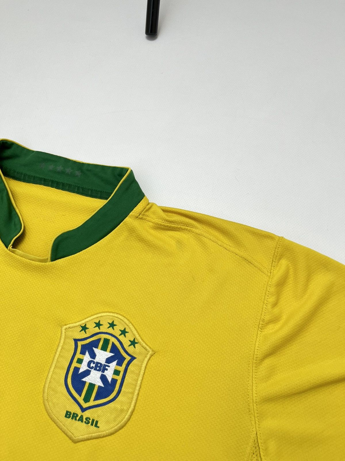 Nike Brazil Vintage Soccer Jersey 00s Size US L / EU 52-54 / 3 - 6 Thumbnail