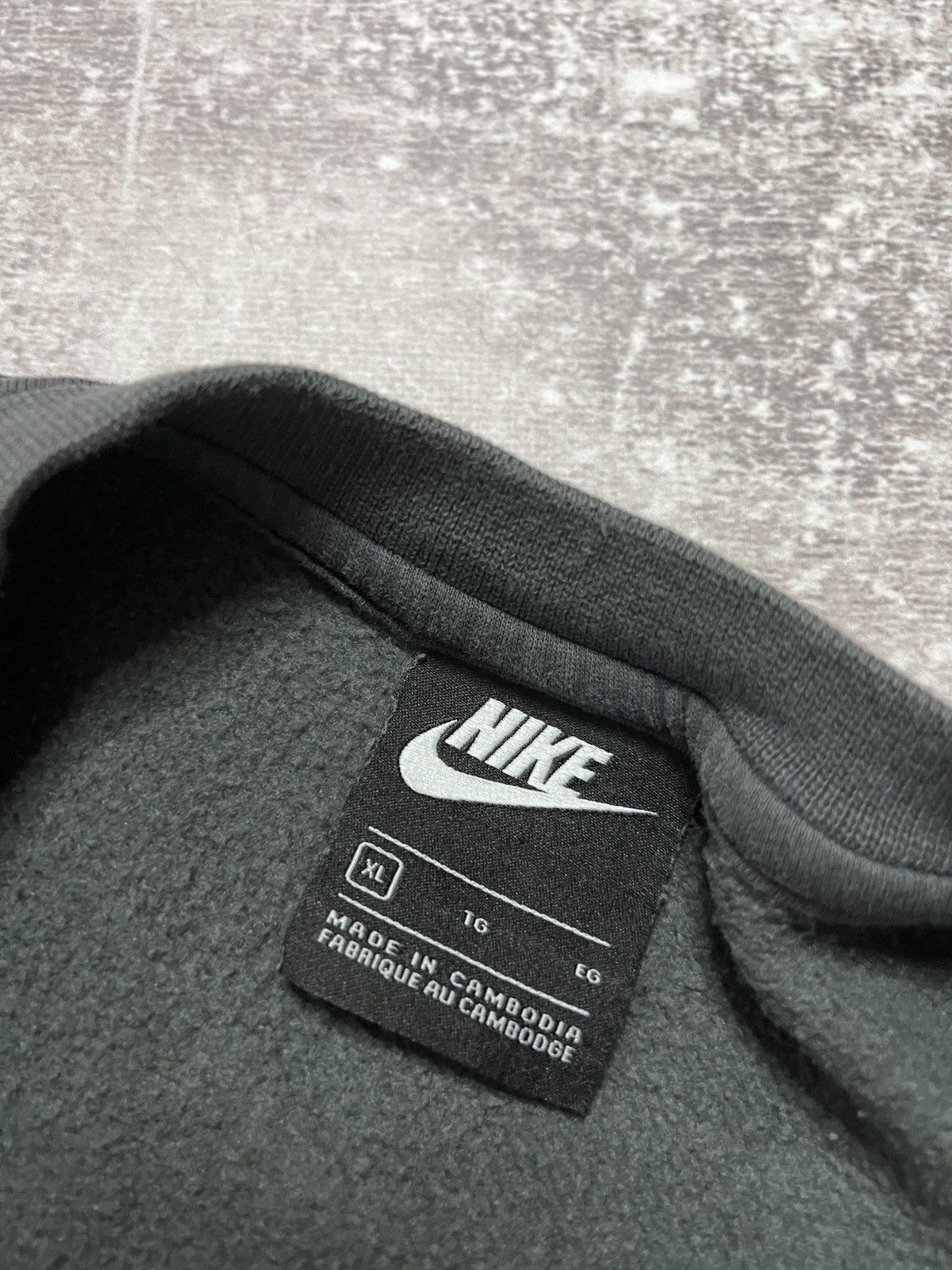 Nike Sweatshirt Nike Liverpool Logo Rare size XL Size US XL / EU 56 / 4 - 5 Thumbnail