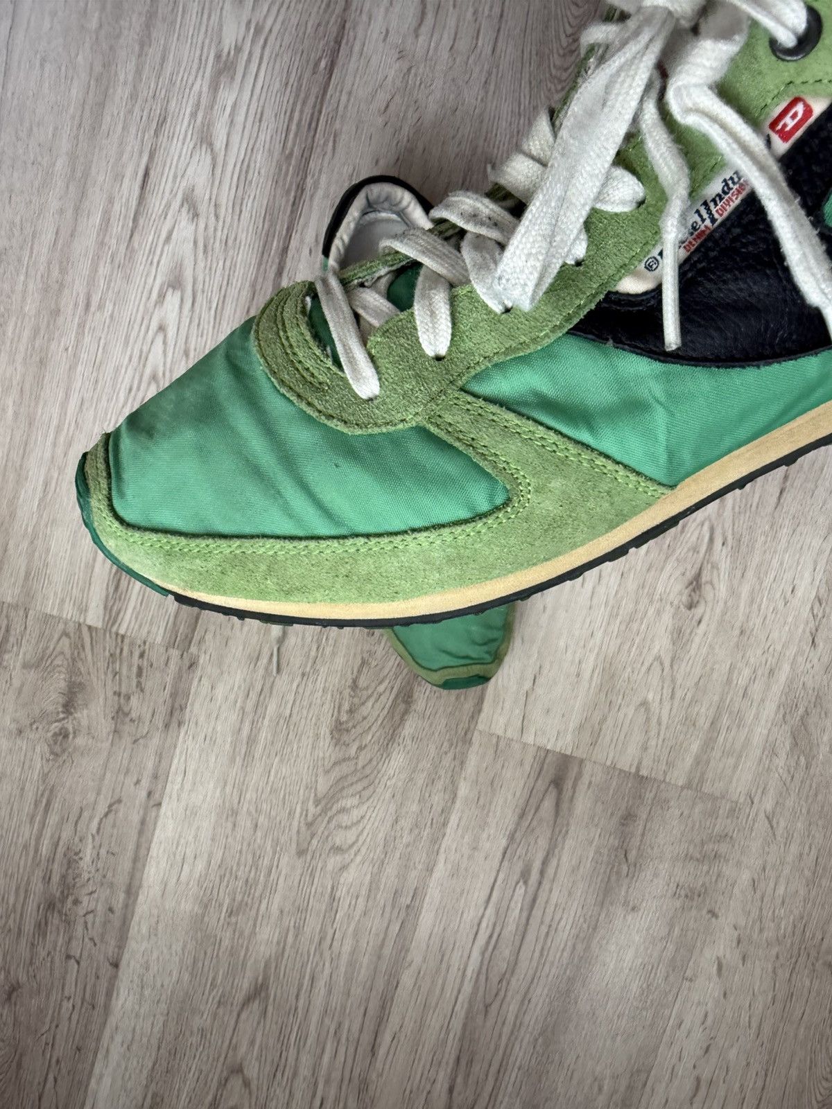 Diesel Vintage Diesel 978 Archive Runner Sneakers Green Y2K Nylon Size US 10.5 / EU 43-44 - 18 Thumbnail
