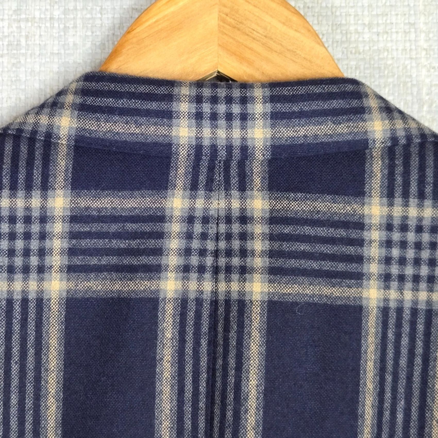 Vintage Custom Bespoke Mens Size 38 Blue Windowpane Plaid Soft Wool Jacket Blazer - 100% 4 Button Front, Double Vented, Notch Lapel Size 38R - 7 Thumbnail