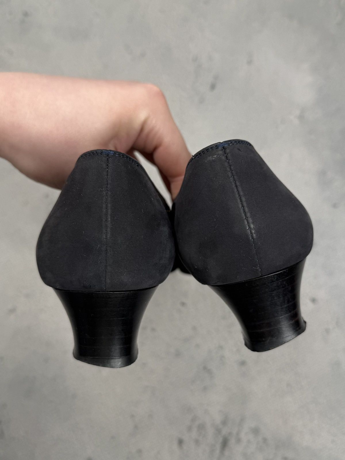 Salvatore Ferragamo Salvatore Ferragamo Boutique Vintage Suede Leather Heels Size US 7.5 / IT 37.5 - 5 Thumbnail