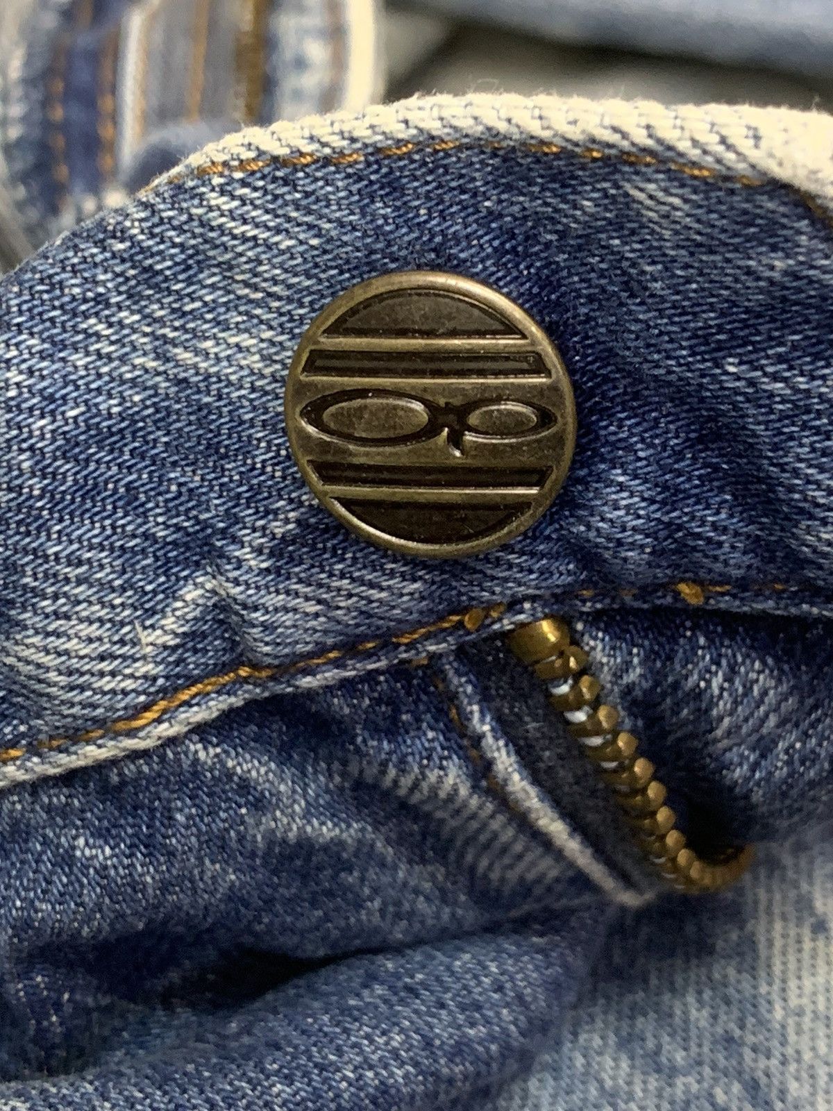 Ocean Pacific Rare Design Ocean Pacific Destressed Denim Size US 31 - 8 Thumbnail