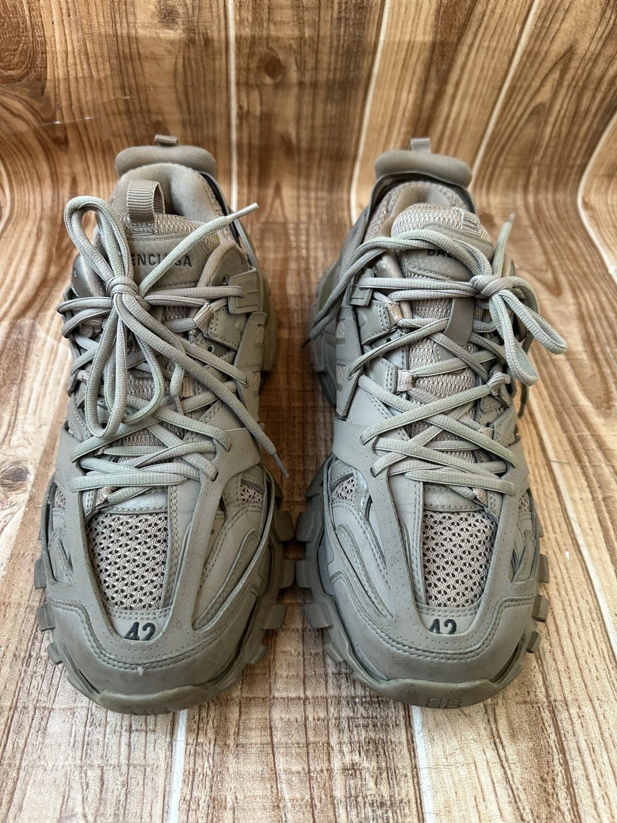 Balenciaga Balenciaga Track Sneakers Gray Lowtops Size US 9 / EU 42 - 2 Thumbnail