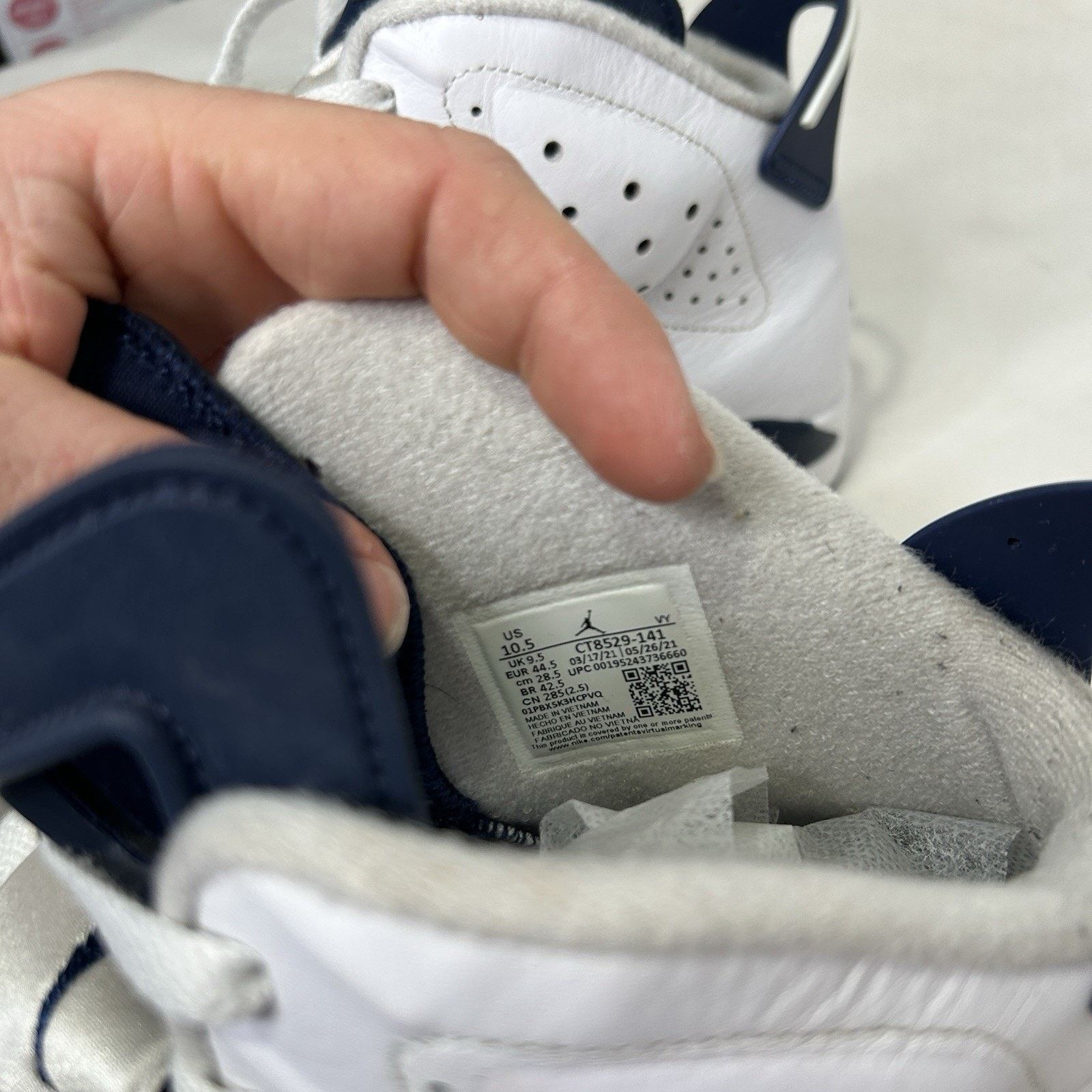 Nike Nike Air Jordan 6 Retro OG “Midnight Navy White” Size US 9.5 / EU 42-43 - 9 Thumbnail