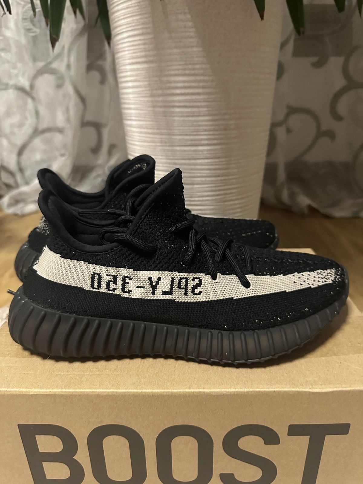 Adidas Adidas Yeezy 350 Boost v2 Core Black Size US 7.5 / EU 40-41 - 2 Thumbnail