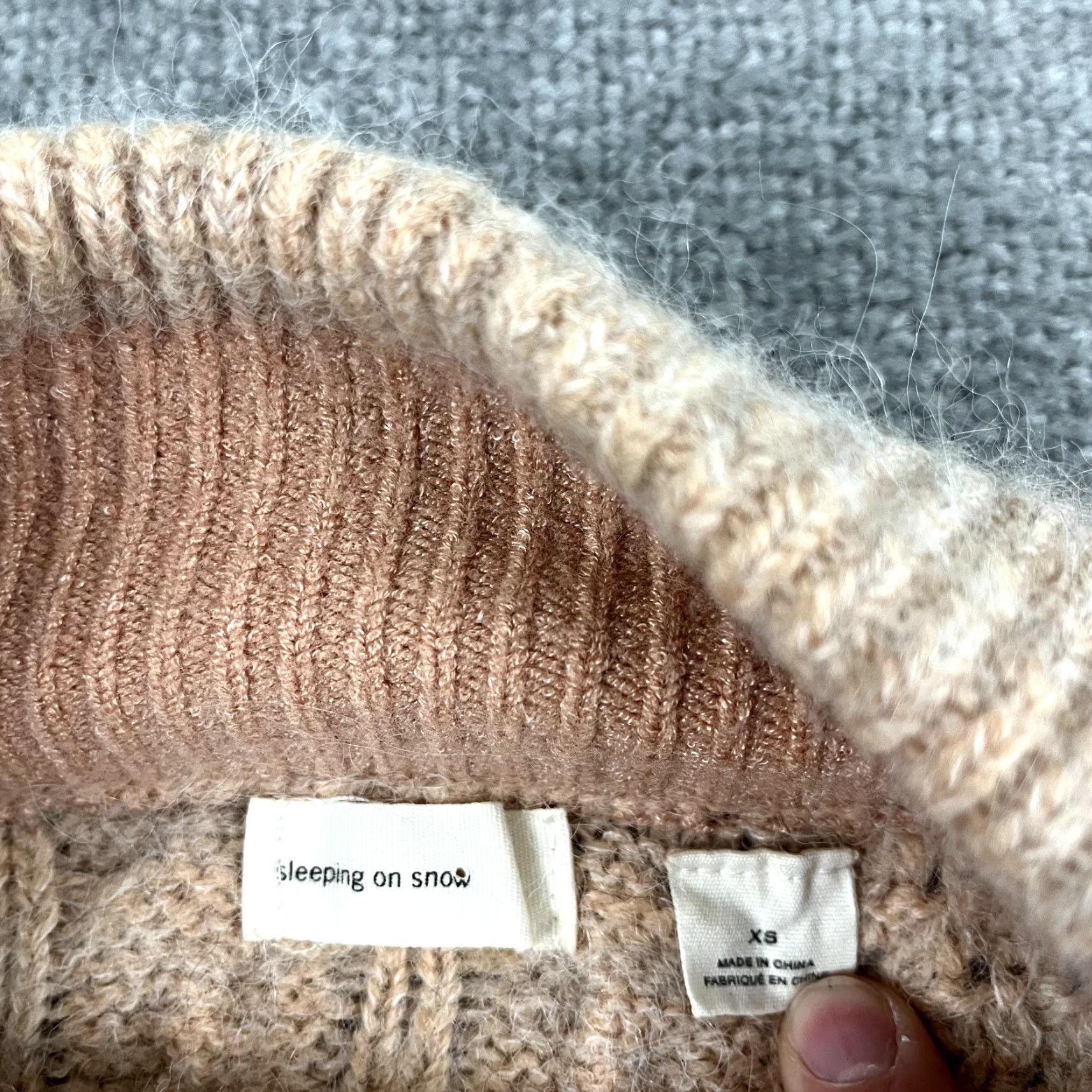Pinko SLEEPING ON SNOW Sweater Womens XS Salmon Pink Orange Wool Alpaca Off Shoulder Pullover Knit Boat Neck 3/4 Sleeve Casual Womens Size XS / US 0-2 / IT 36-38 - 2 Thumbnail
