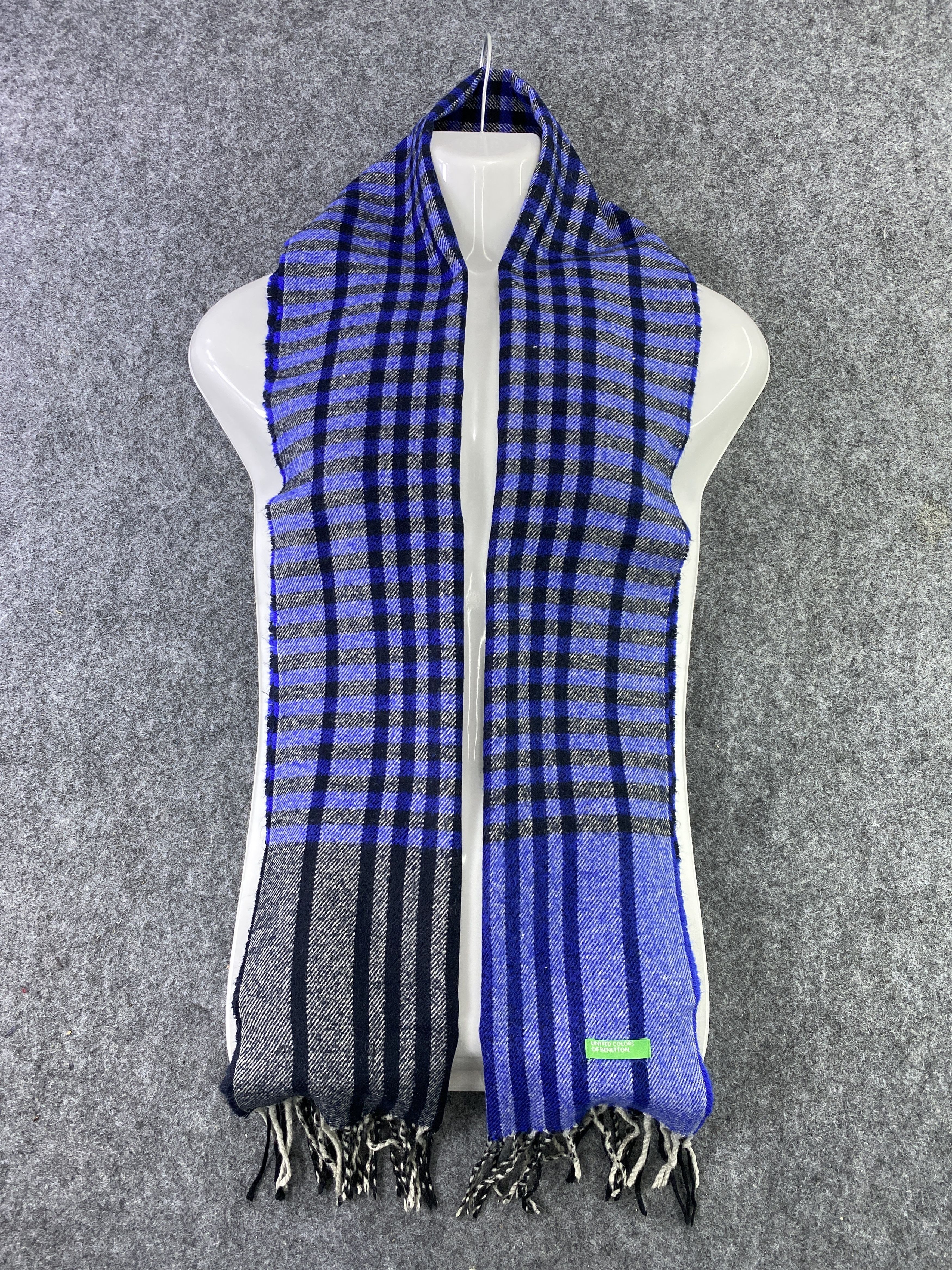 United Colors Of Benetton United Colors Of Benetton Scarf/Muffler/Neckwear -T357 Size ONE SIZE - 1 Thumbnail