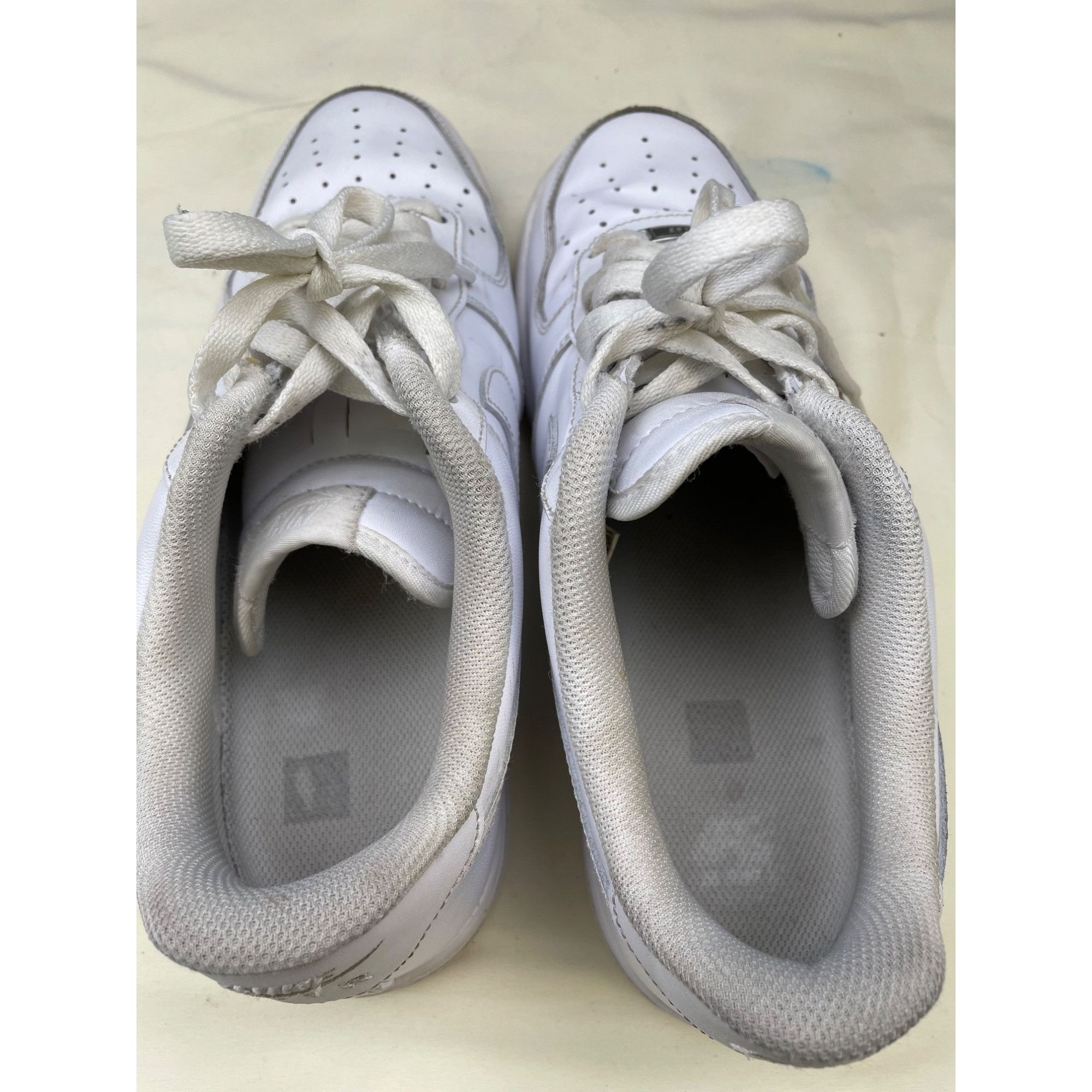 Nike Nike Men White Air Force 1 Low Shoes Sneakers Shoes Size 11. Size US 11.5 / EU 44-45 - 6 Thumbnail