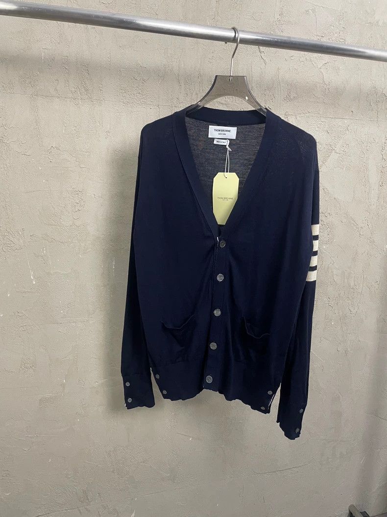Thom Browne Thom Browne Dark blue four-striped wool knitted cardigan 25 Size US L / EU 52-54 / 3 - 1 Thumbnail