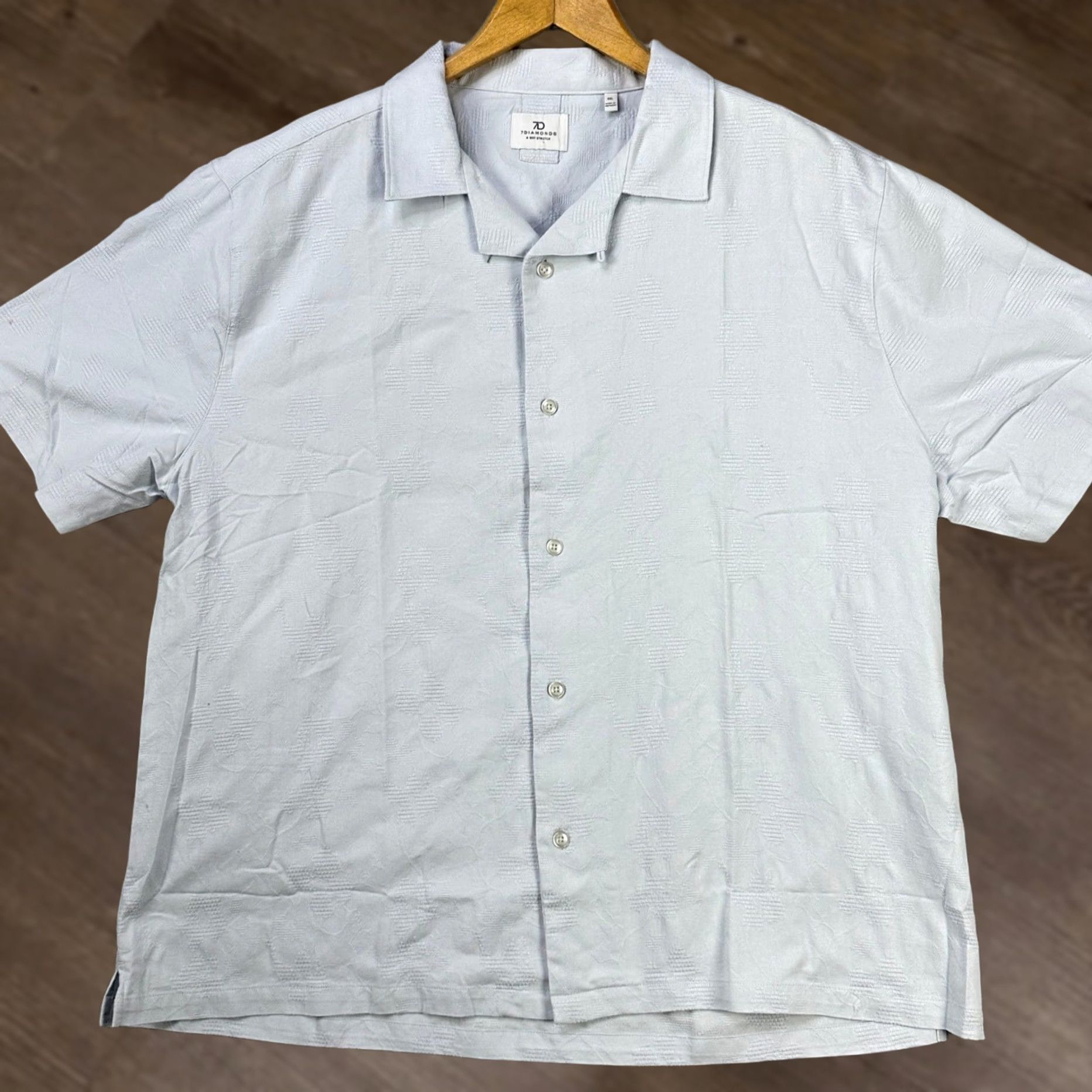 Vintage 7 Diamonds Mens Button Up Shirt 2XL Light Blue Tectured Short Sleeve Stretch NEW Size US XXL / EU 58 / 5 - 1 Thumbnail