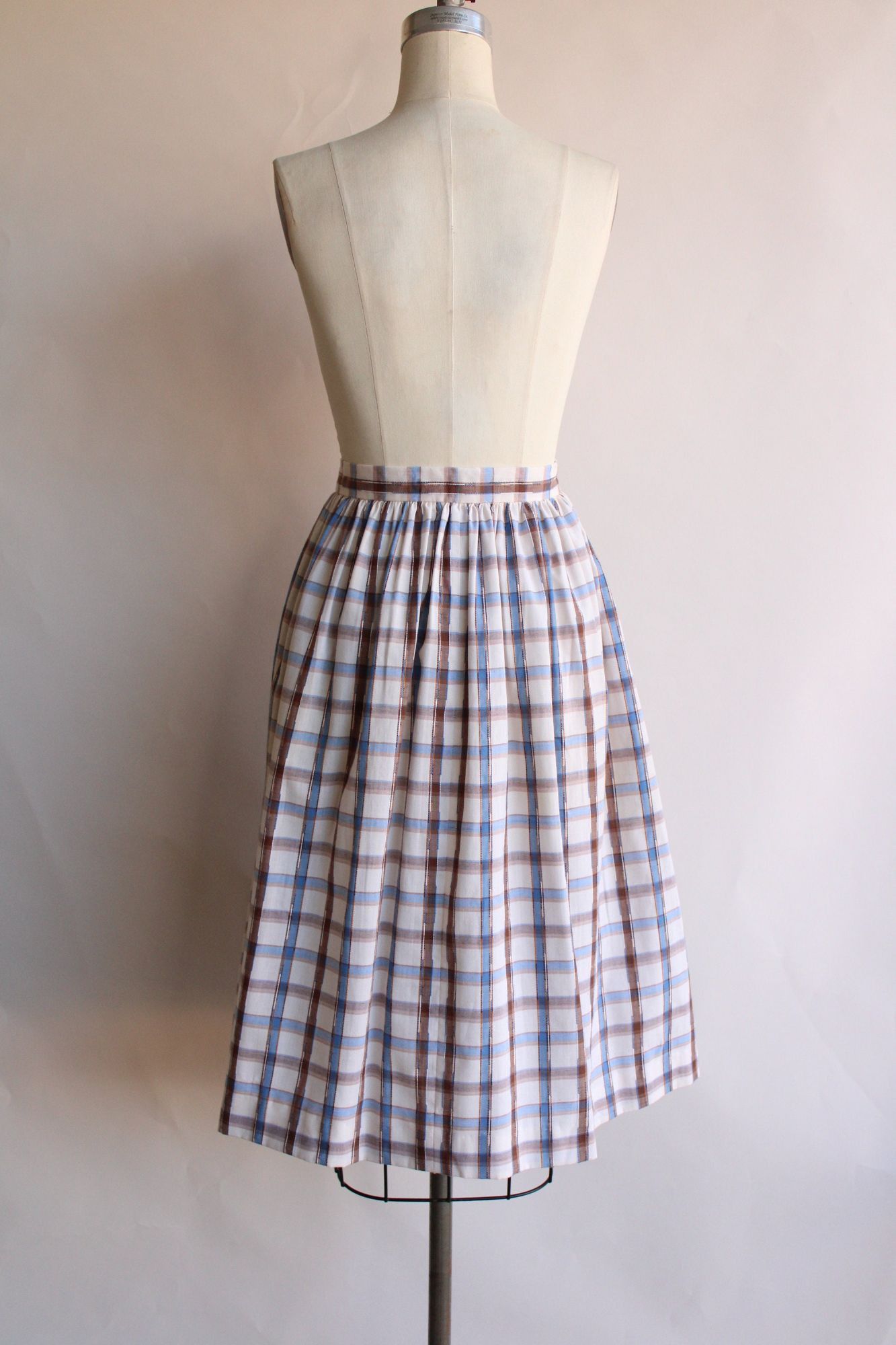 Vintage Vintage 1960s 1970s Skirt, Plaid Blue and Brown Check Tartan Size 30" / US 8 / IT 44 - 8 Thumbnail