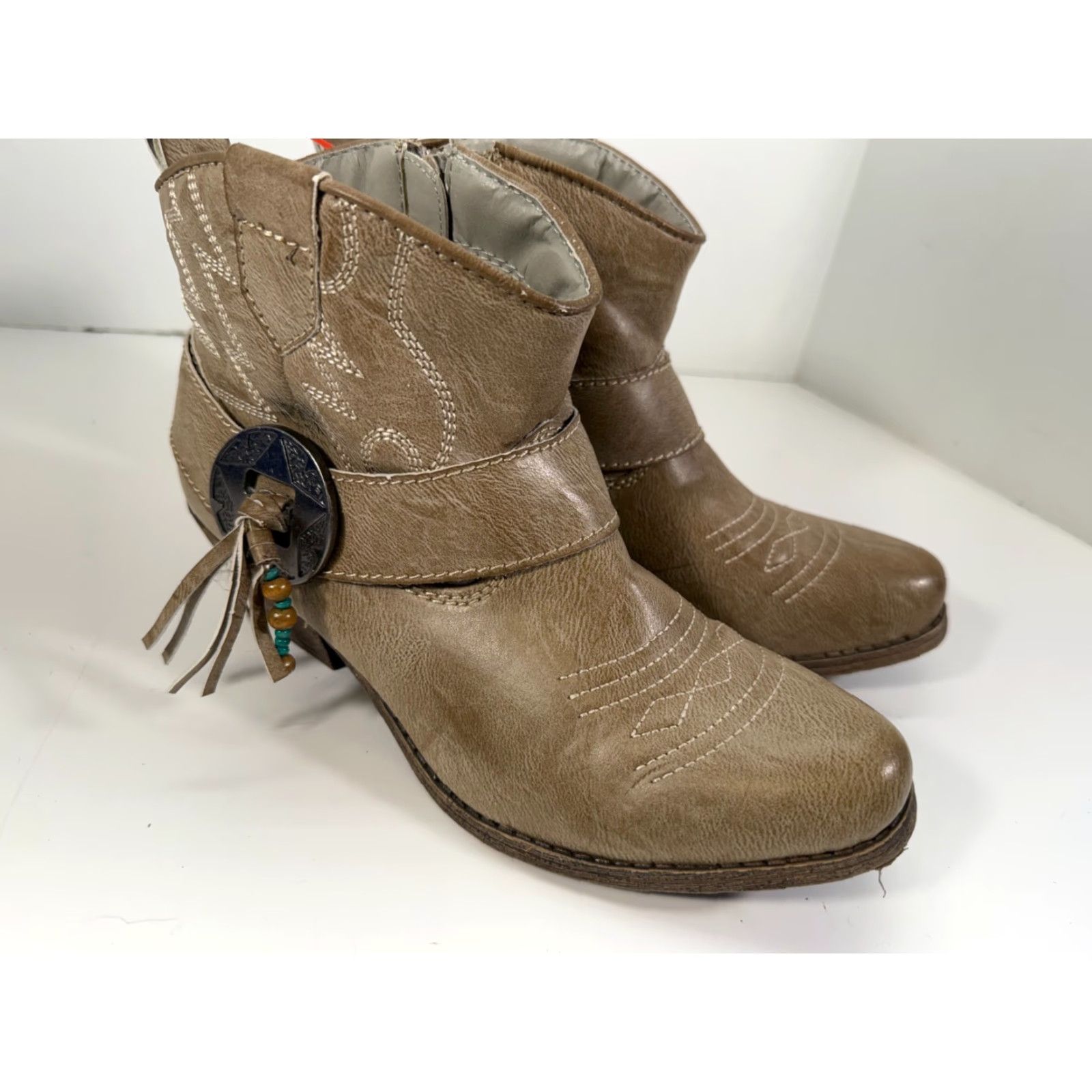 Vintage Big Buddha Western Ankle Bootie Womens 8M Brown Cowgirl Beaded Tassel Embroidered Details Size US 8 / IT 38 - 4 Thumbnail