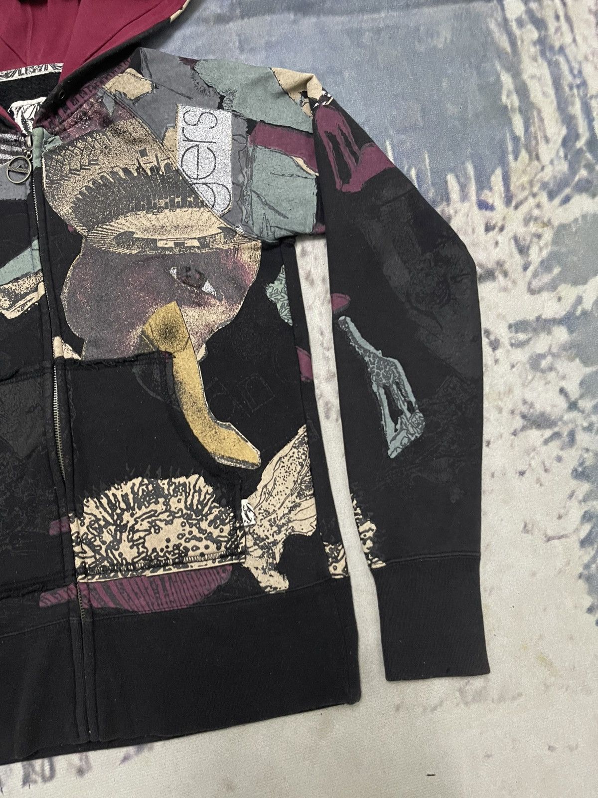 Volcom 2000s VOLCOM DREAM DU JOUR SKATE FULLPRINT HOODIE ZIPPER Size US S / EU 44-46 / 1 - 4 Thumbnail