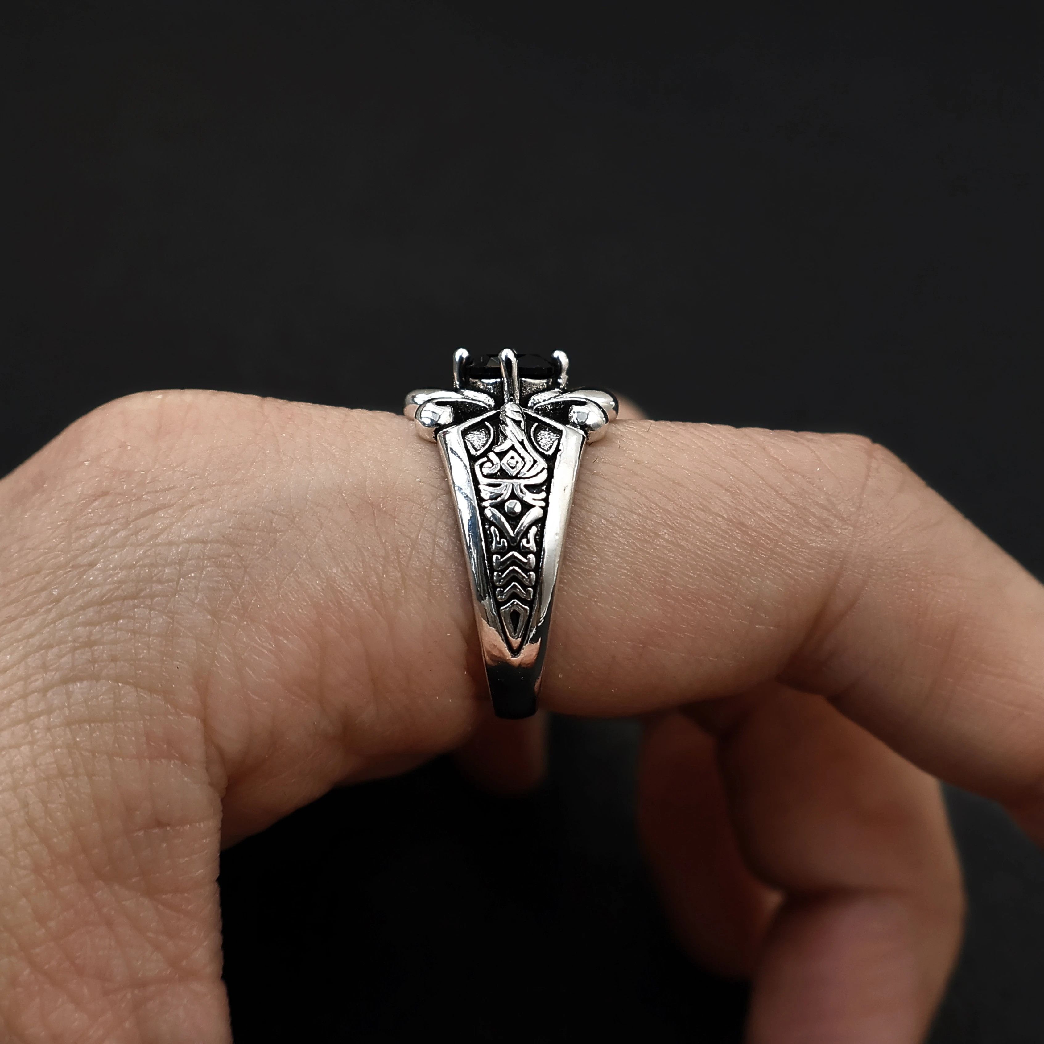 Vintage Retro Black Zircon Sword & Rose Ring Size ONE SIZE - 2 Thumbnail