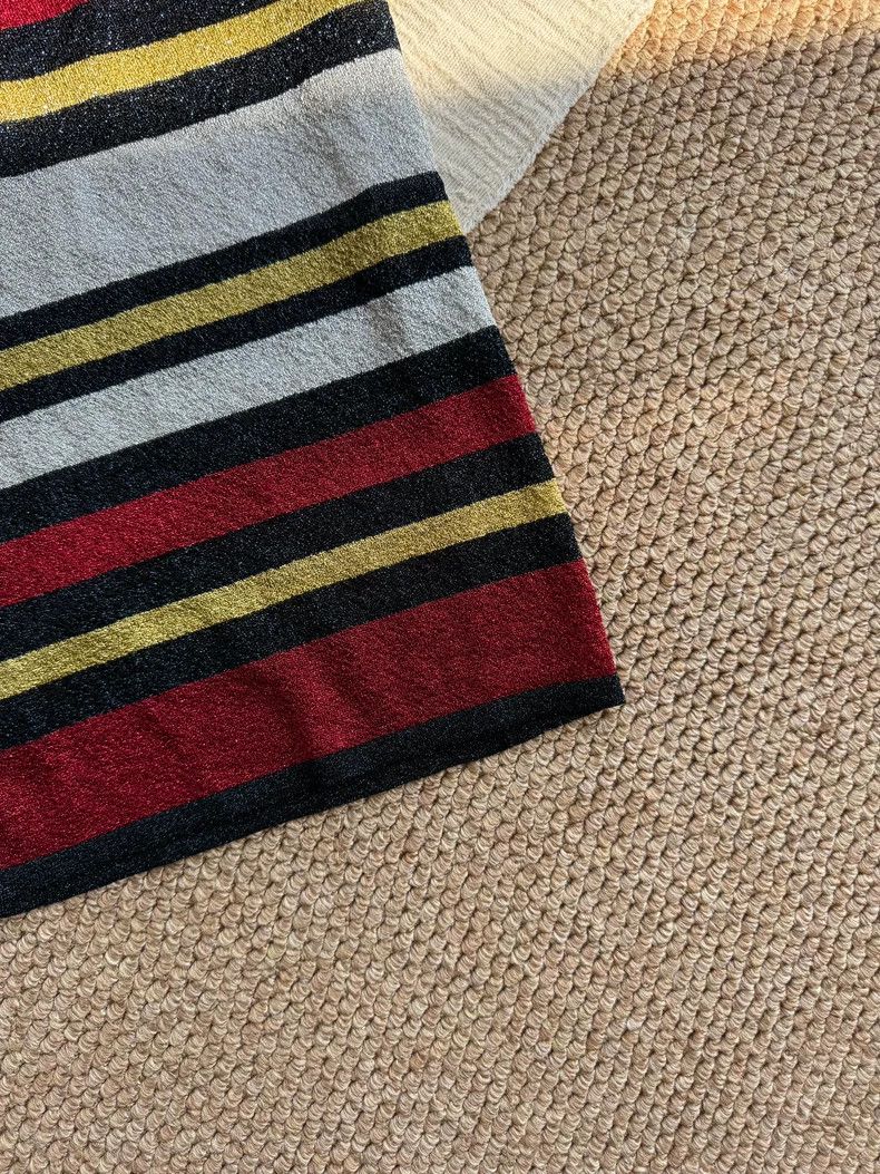 Gucci Gucci Color-matched striped sleeveless pullover vest Size S / US 4 / IT 40 - 3 Thumbnail