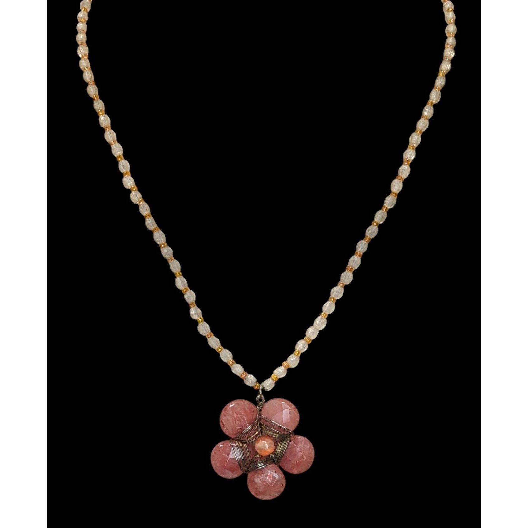 Other Vintage Y2K Cottagefore Beaded Necklace With Pink Flower Pen Size ONE SIZE - 1 Thumbnail