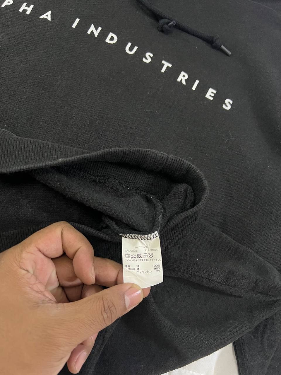 Alpha Industries × Vintage Y2K Black Alpha Industries Hoodie Size US XL / EU 56 / 4 - 14 Thumbnail