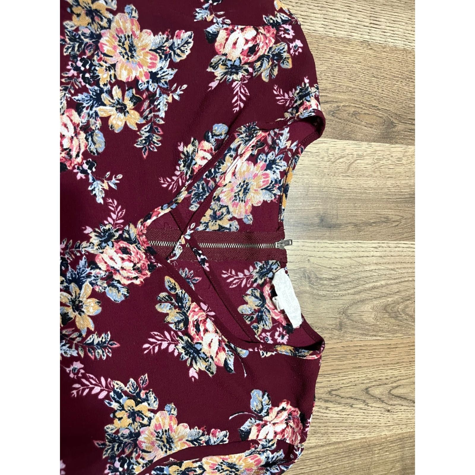 Vintage Pink Republic Shirt, Women, L, Floral, Back Zip Up, 3/4 Sleeve, Round Neck, Casual, Maroon, Pink, Regular Fit, T-Shirt, Vintage No Size L / US 10 / IT 46 - 6 Thumbnail