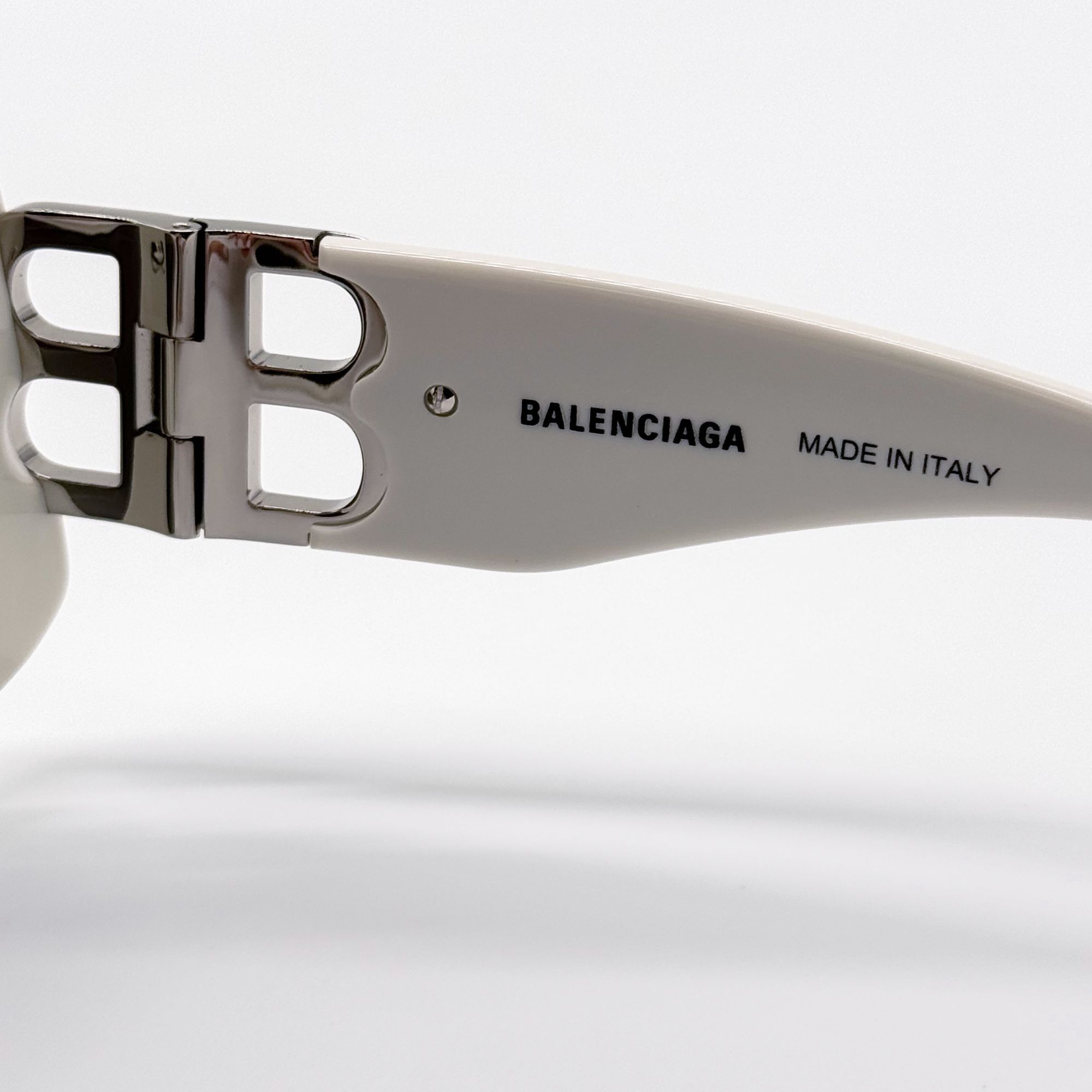Balenciaga NEW BALENCIAGA BB0287S 006 SUNGLASSES WHITE CAT EYE WOMEN Size ONE SIZE - 9 Thumbnail