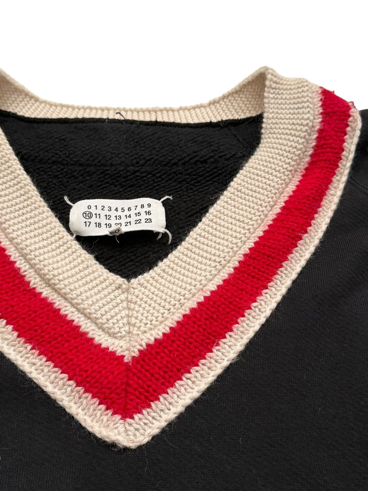 Maison Margiela V-Neck Sweater Hybrid Crewneck Size US M / EU 48-50 / 2 - 5 Thumbnail