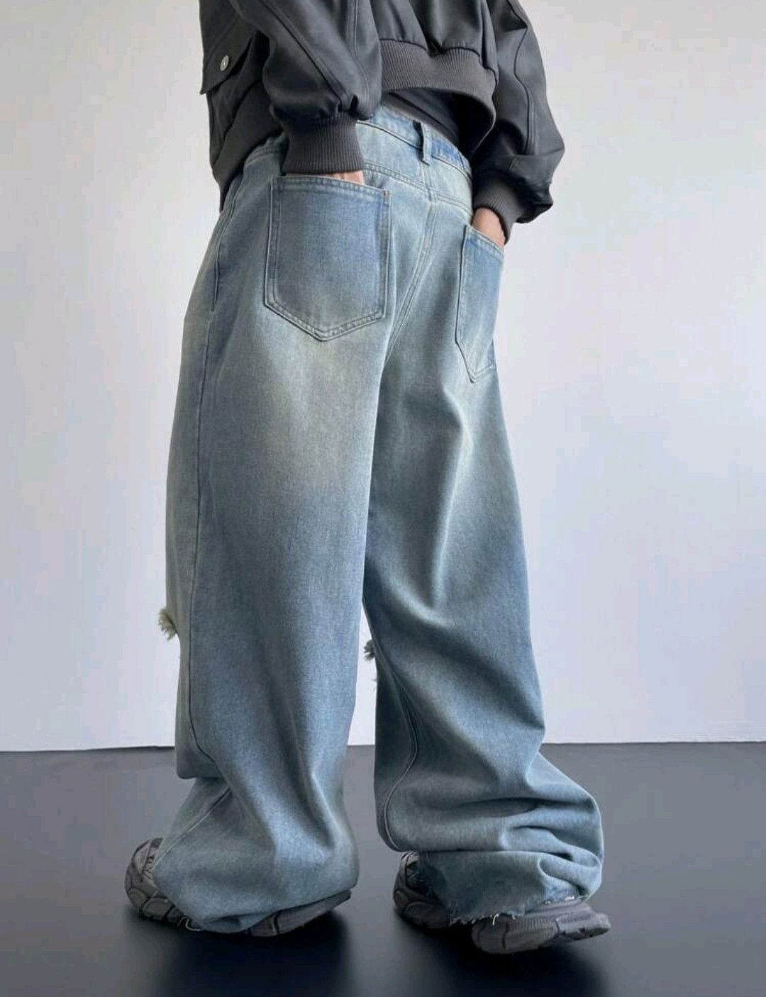 Japanese Brand × Vintage Y2K Vintage Distressed Washed Loose Baggy Straight-Leg Jeans Size US 37 - 2 Thumbnail