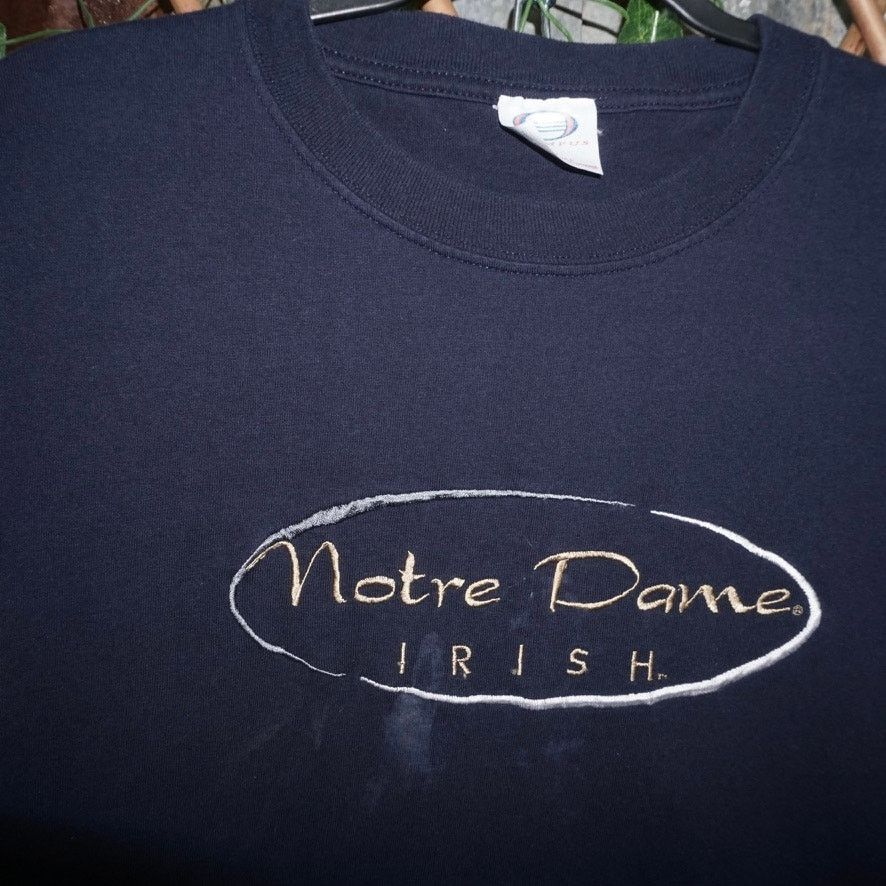 Vintage Large - Vintage Y2K Notre Dame UNI Irish embroider 90s shirt Size US L / EU 52-54 / 3 - 3 Thumbnail